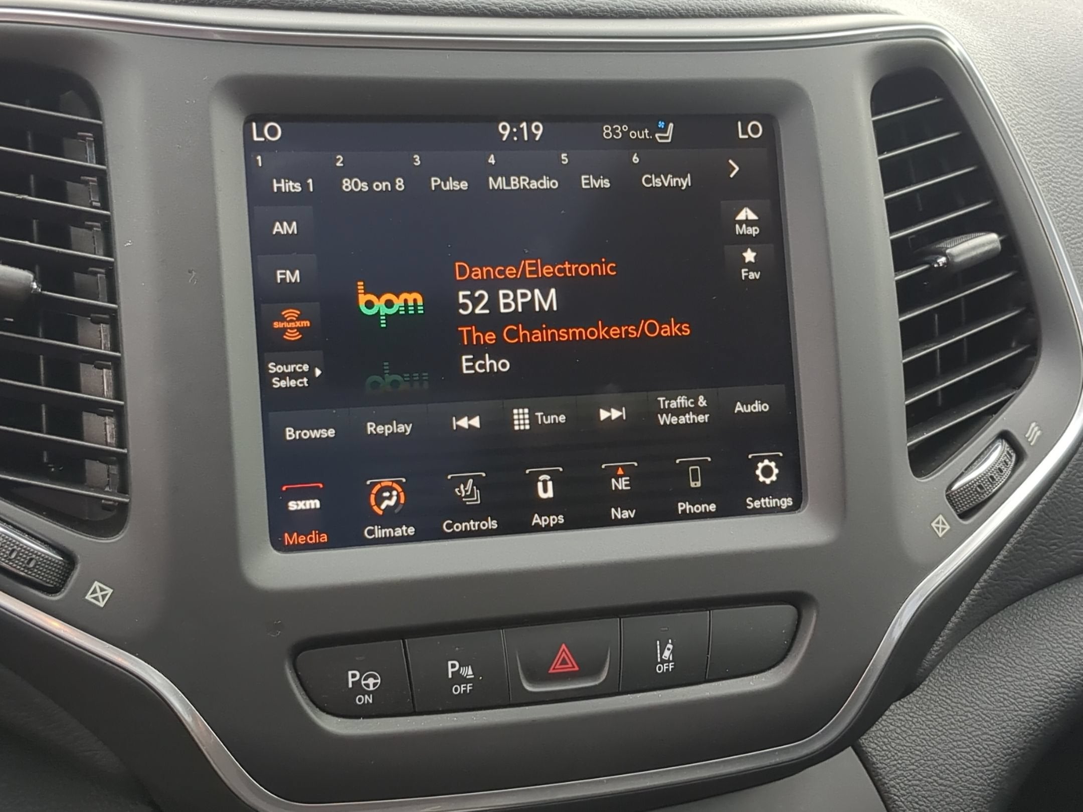 2023 Jeep Cherokee Altitude Lux 4x4