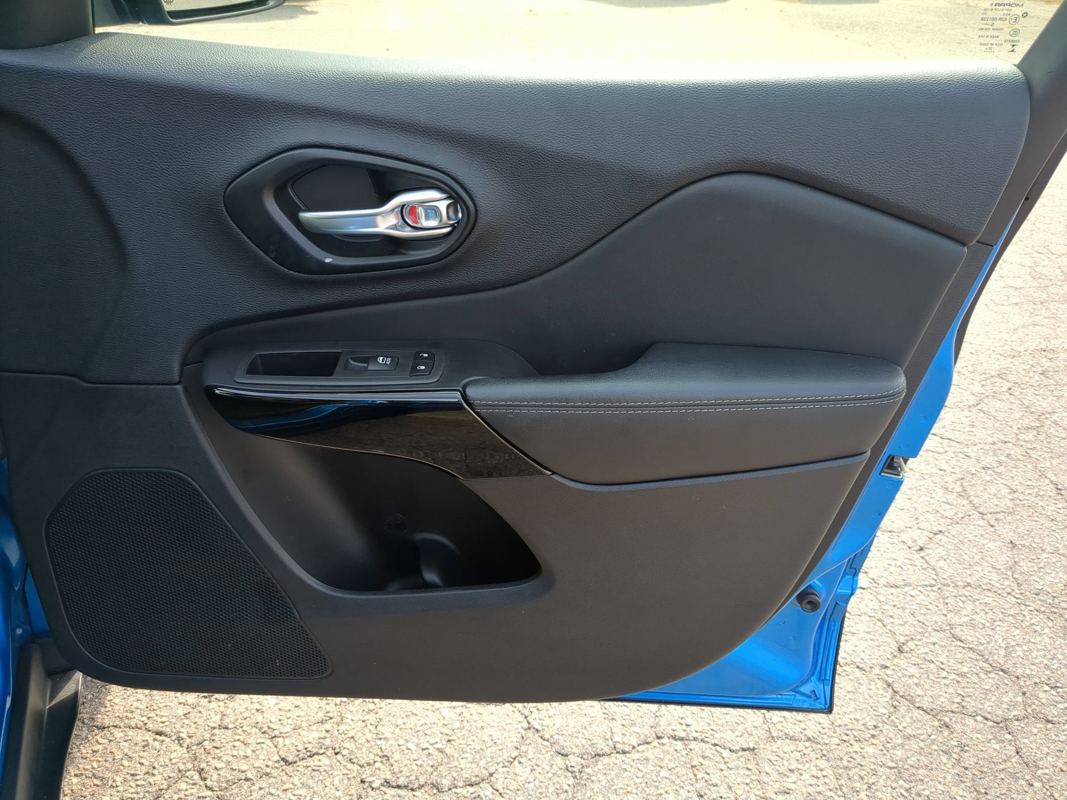2023 Jeep Cherokee Altitude Lux 4x4