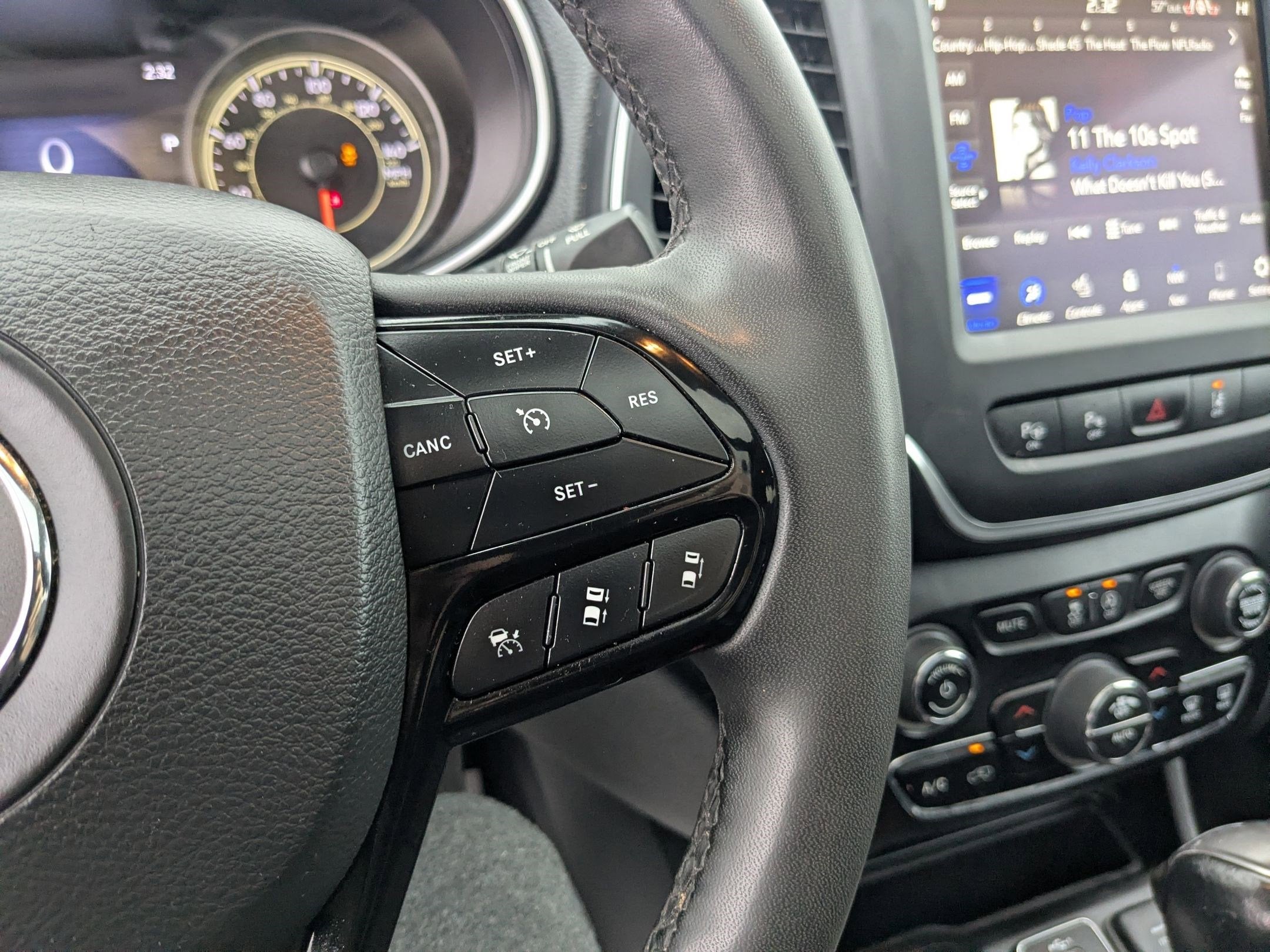 2023 Jeep Cherokee Altitude Lux 4x4