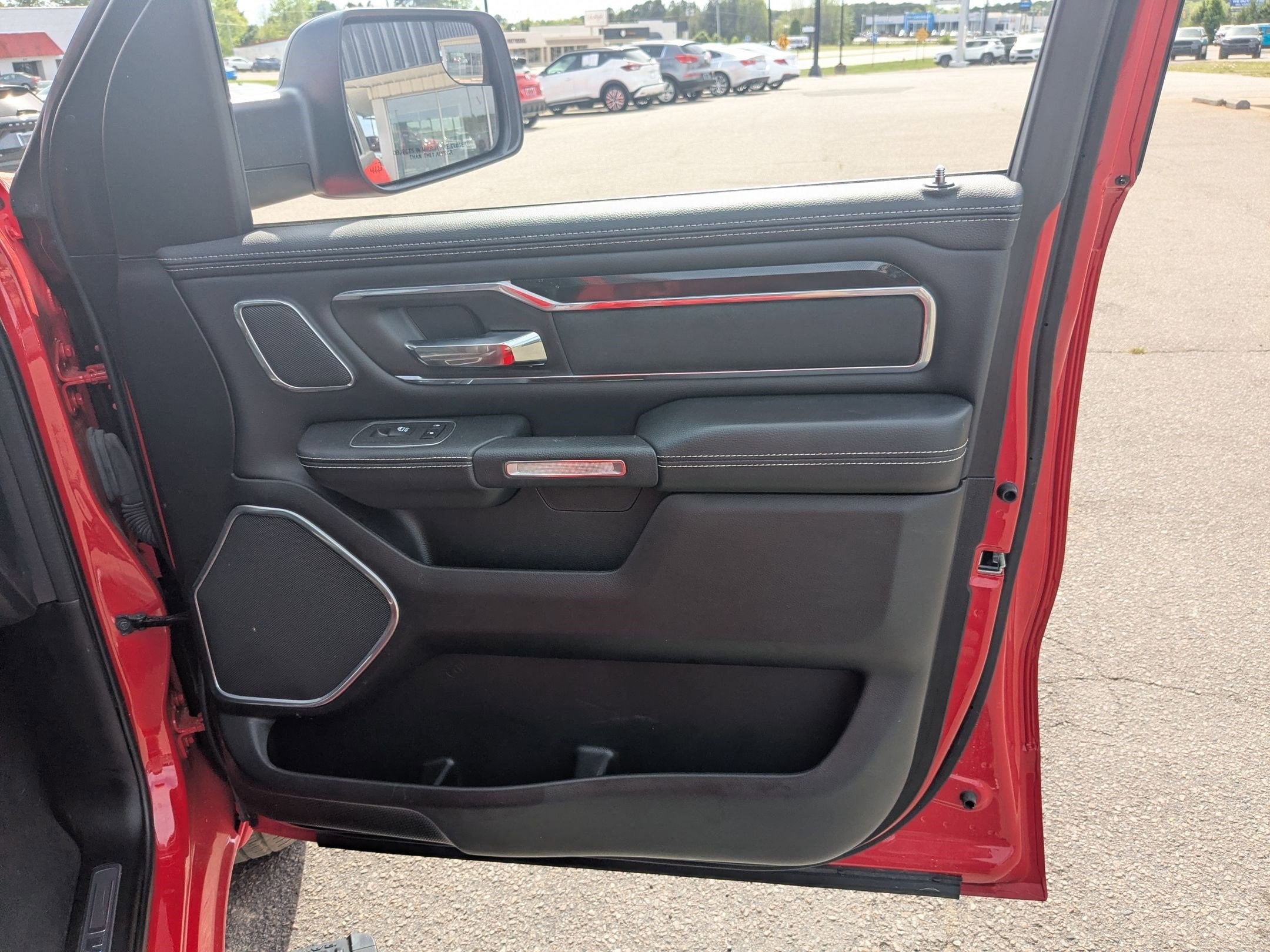 2022 RAM 1500 Laramie Crew Cab 4x4 6'4' Box