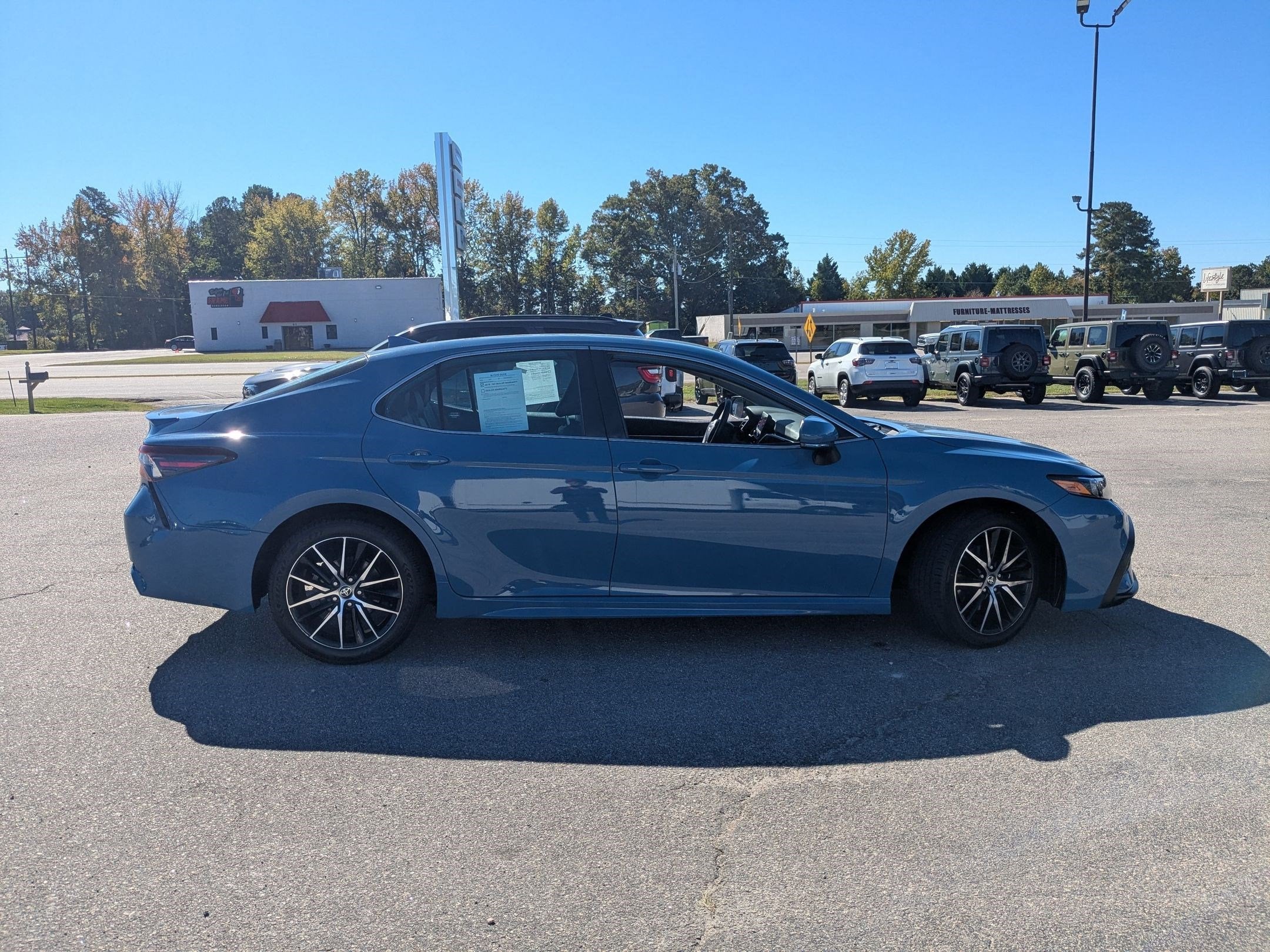 2024 Toyota Camry SE