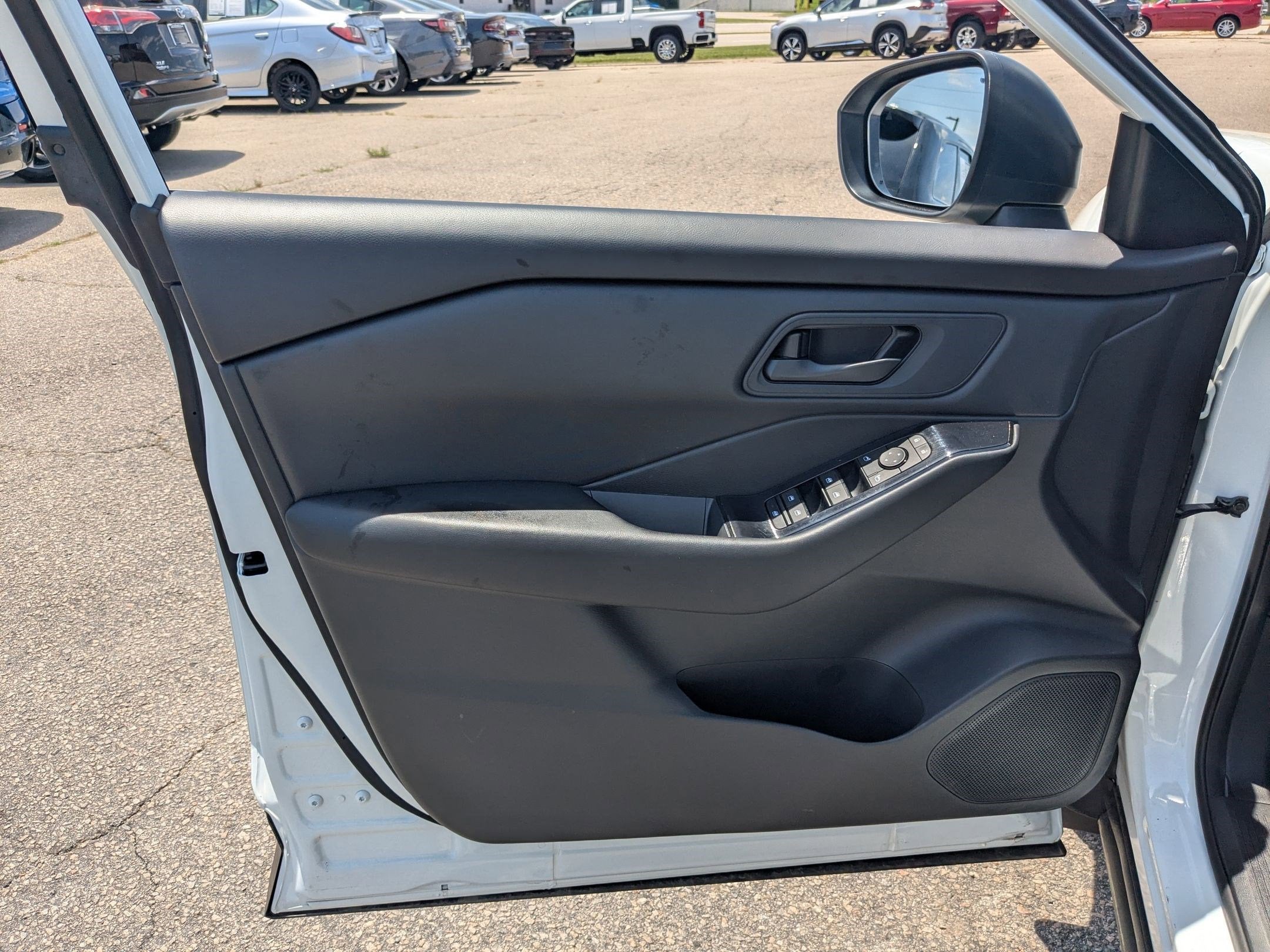 2025 Nissan Rogue S FWD