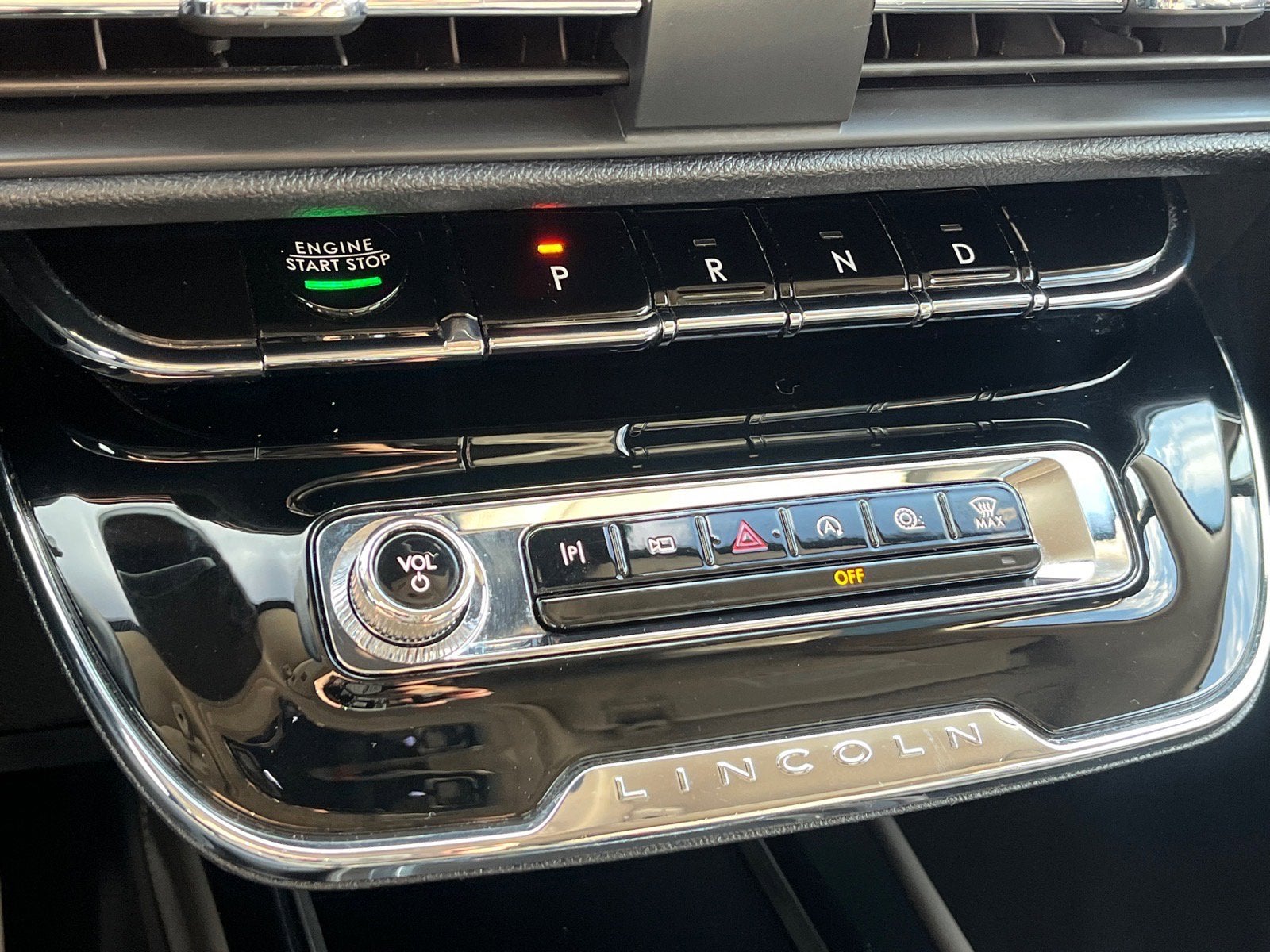 2023 Lincoln Corsair Standard