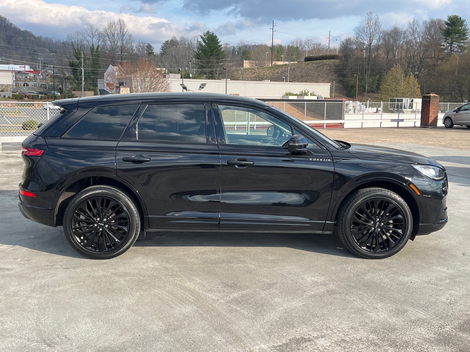 2023 Lincoln Corsair Standard