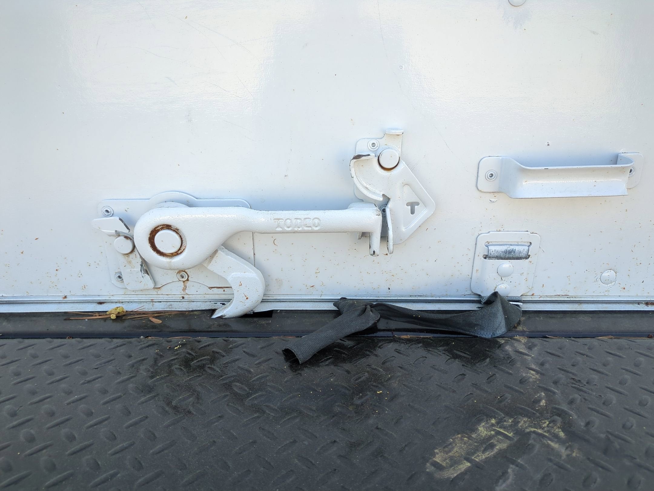 2024 Ford E-Series Cutaway Base