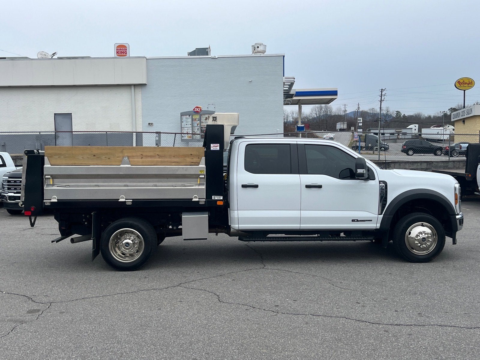 2024 Ford Super Duty F-550 DRW XL DRW