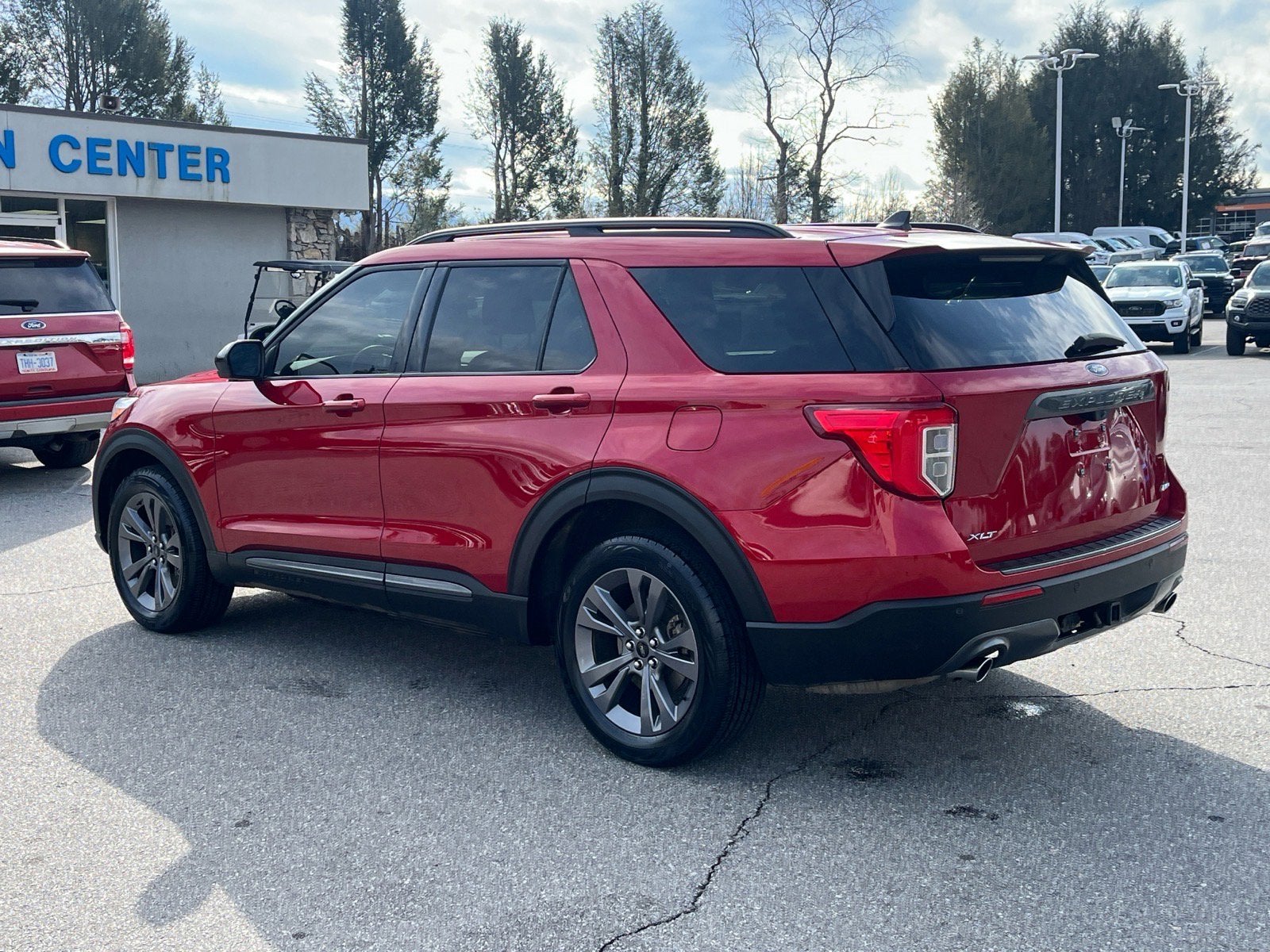 2024 Ford Explorer XLT