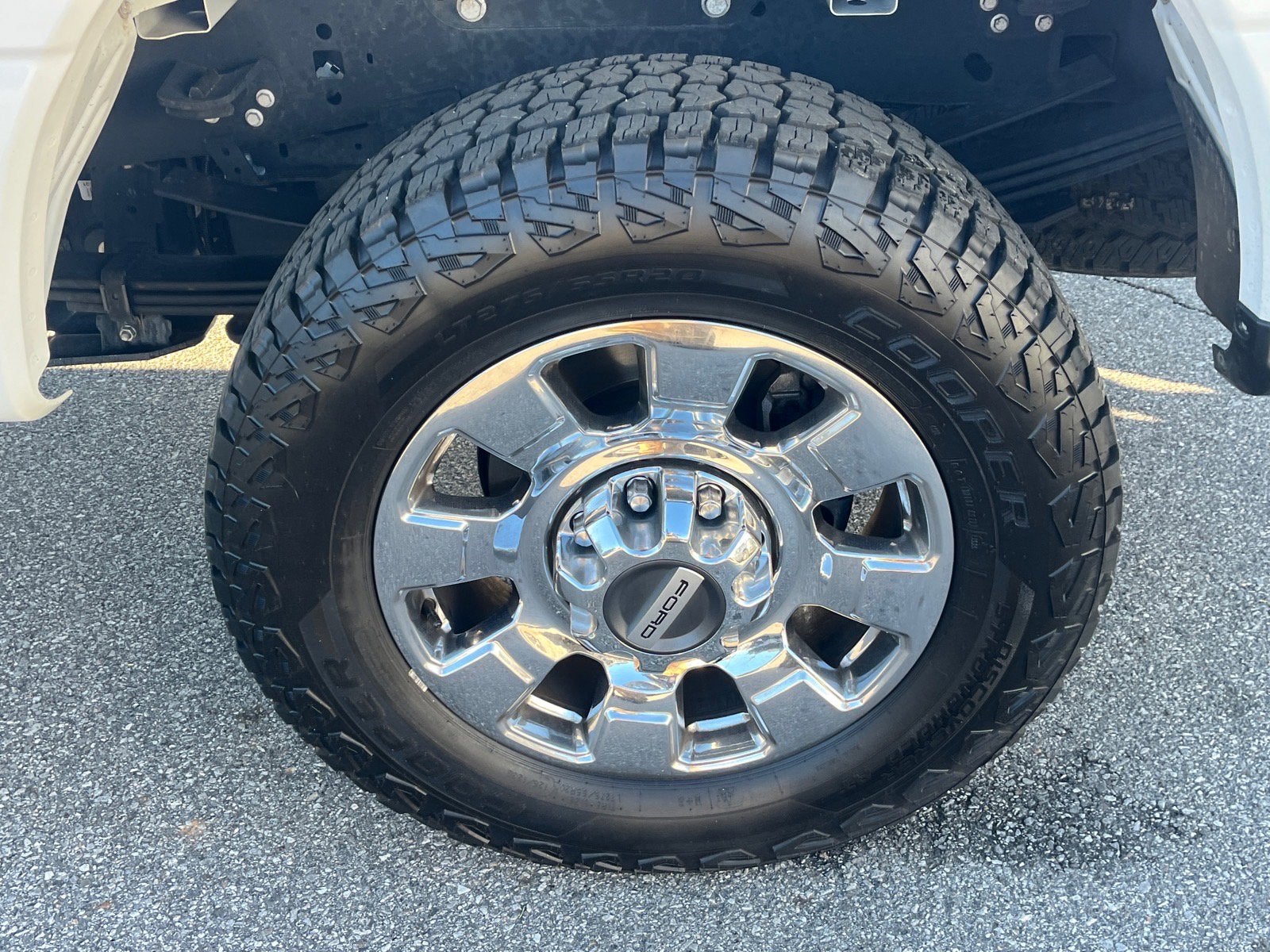 2023 Ford Super Duty F-350 SRW LARIAT