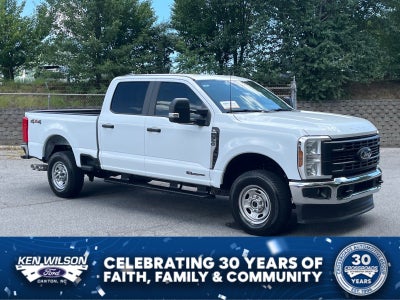 2026 Ford Super Duty F-350 SRW XL