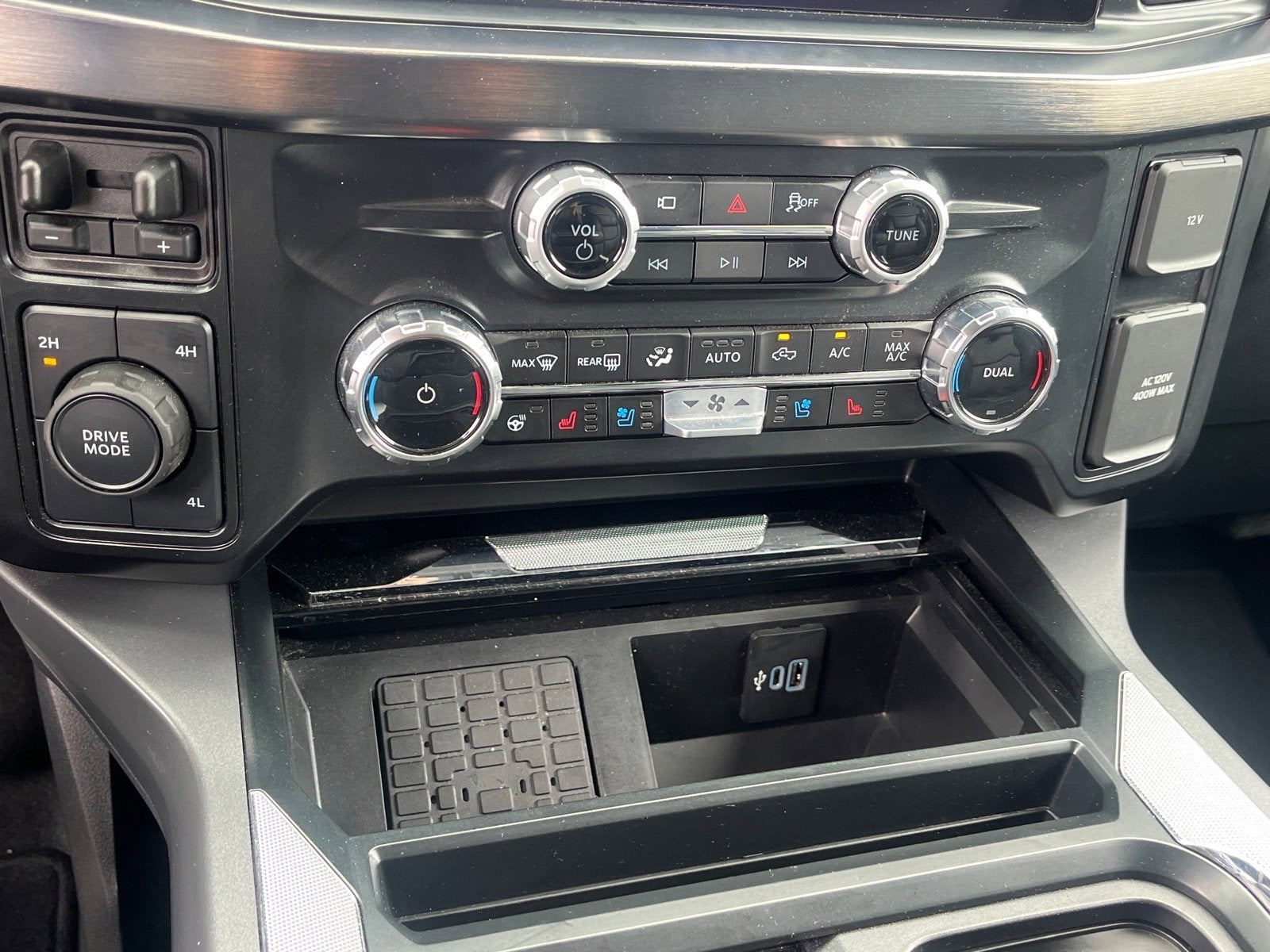 2025 Ford Super Duty F-450 DRW LARIAT