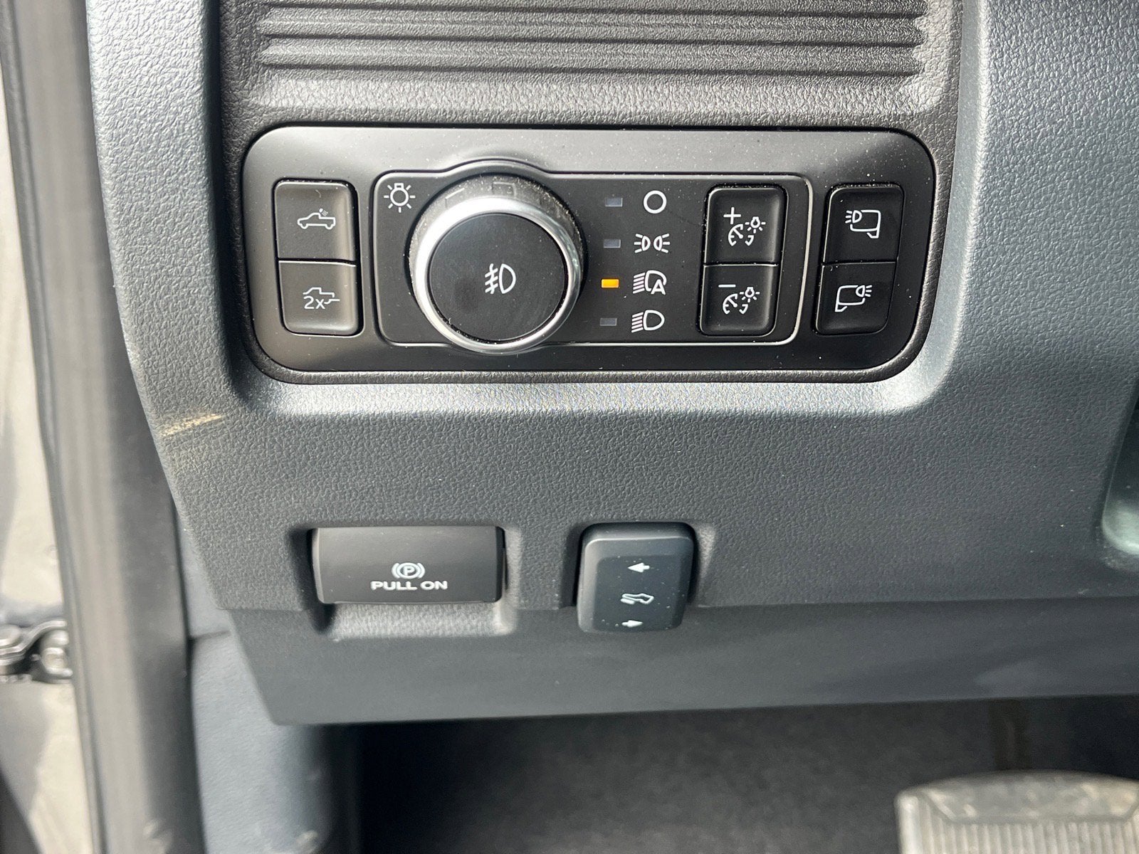 2025 Ford Super Duty F-450 DRW LARIAT