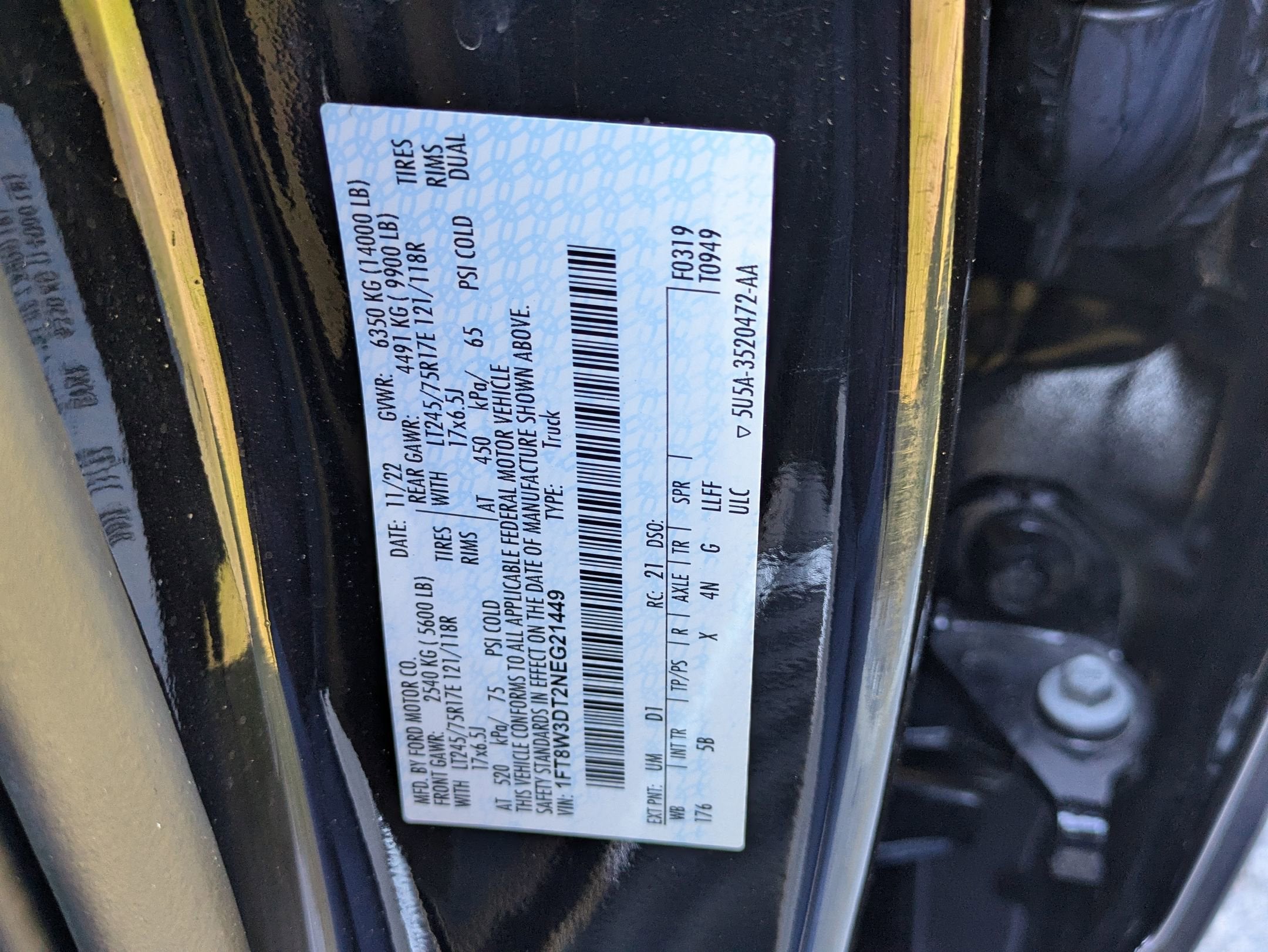 2022 Ford Super Duty F-350 DRW LARIAT