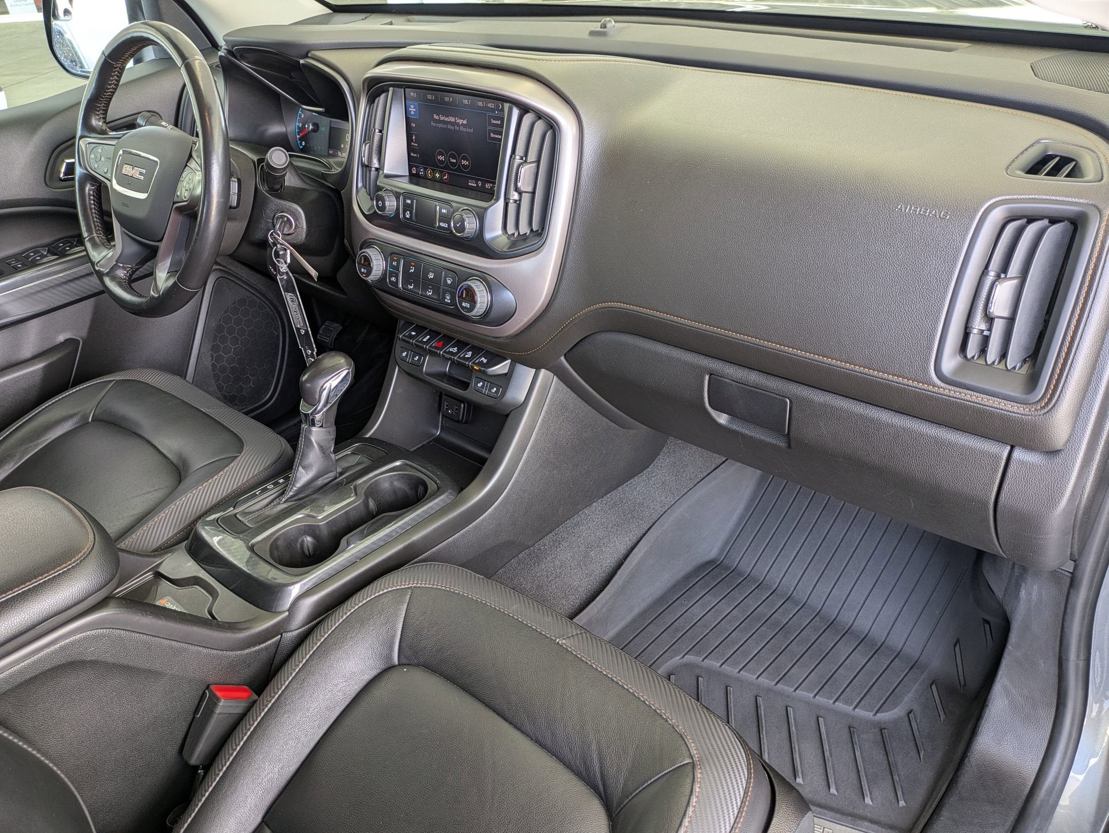 2022 GMC Canyon 4WD AT4 w/Leather