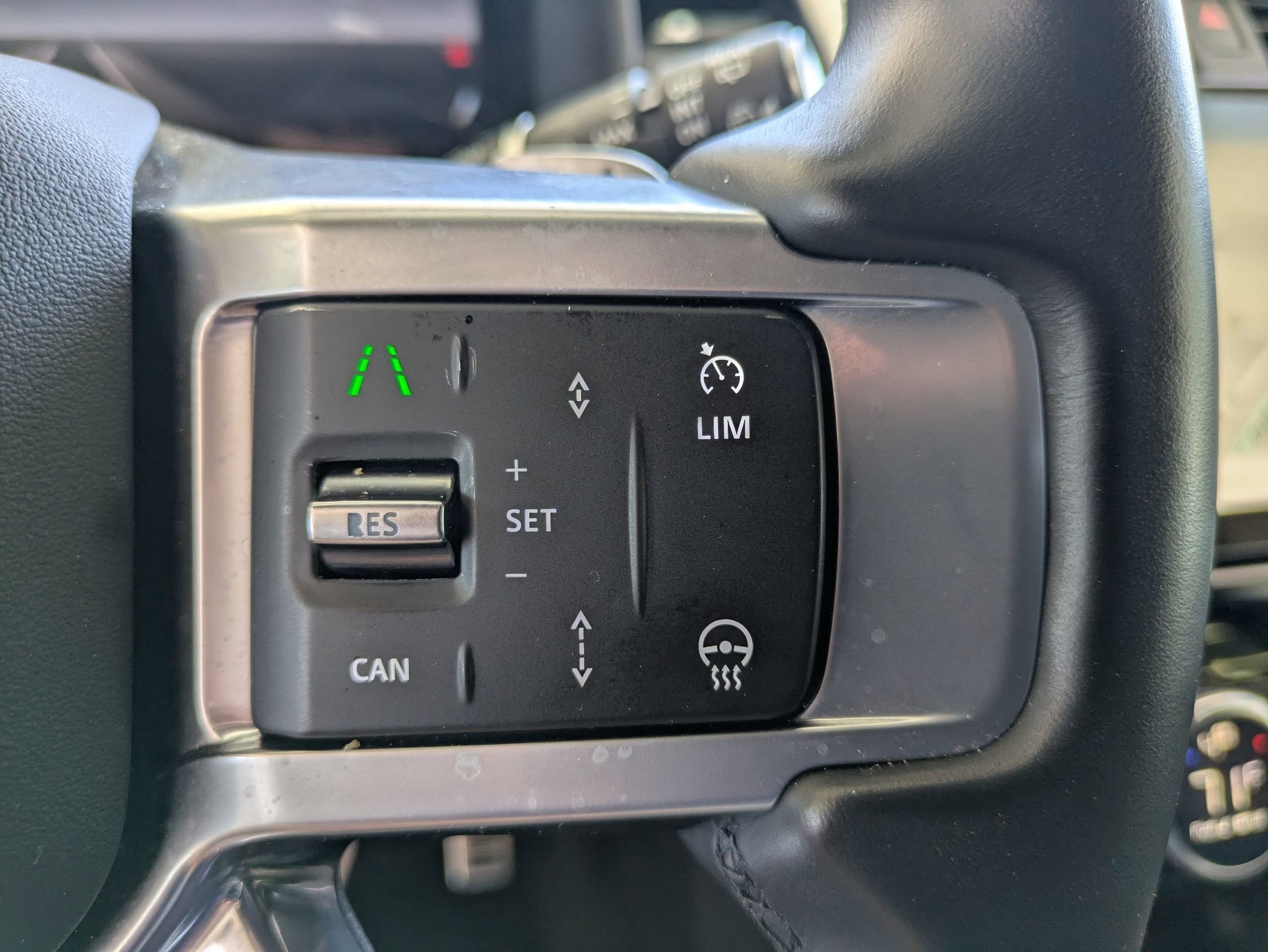 2023 Land Rover Discovery S R-Dynamic