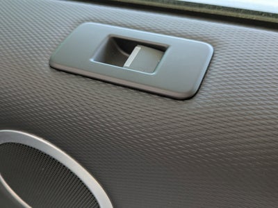 2023 Land Rover Discovery S R-Dynamic