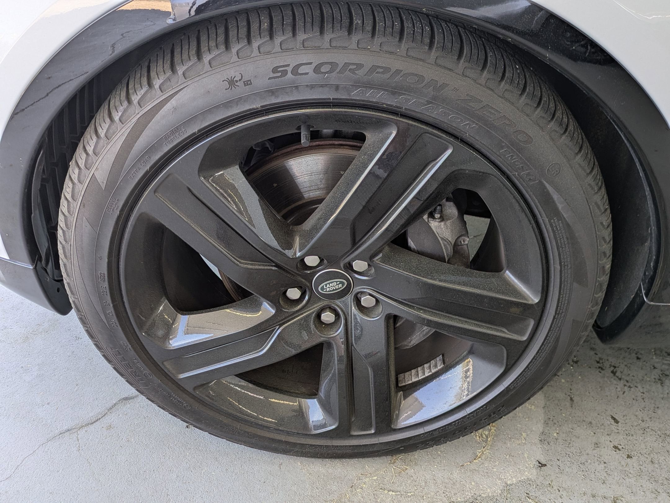 2023 Land Rover Discovery S R-Dynamic