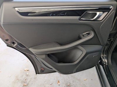 2024 Porsche Macan T