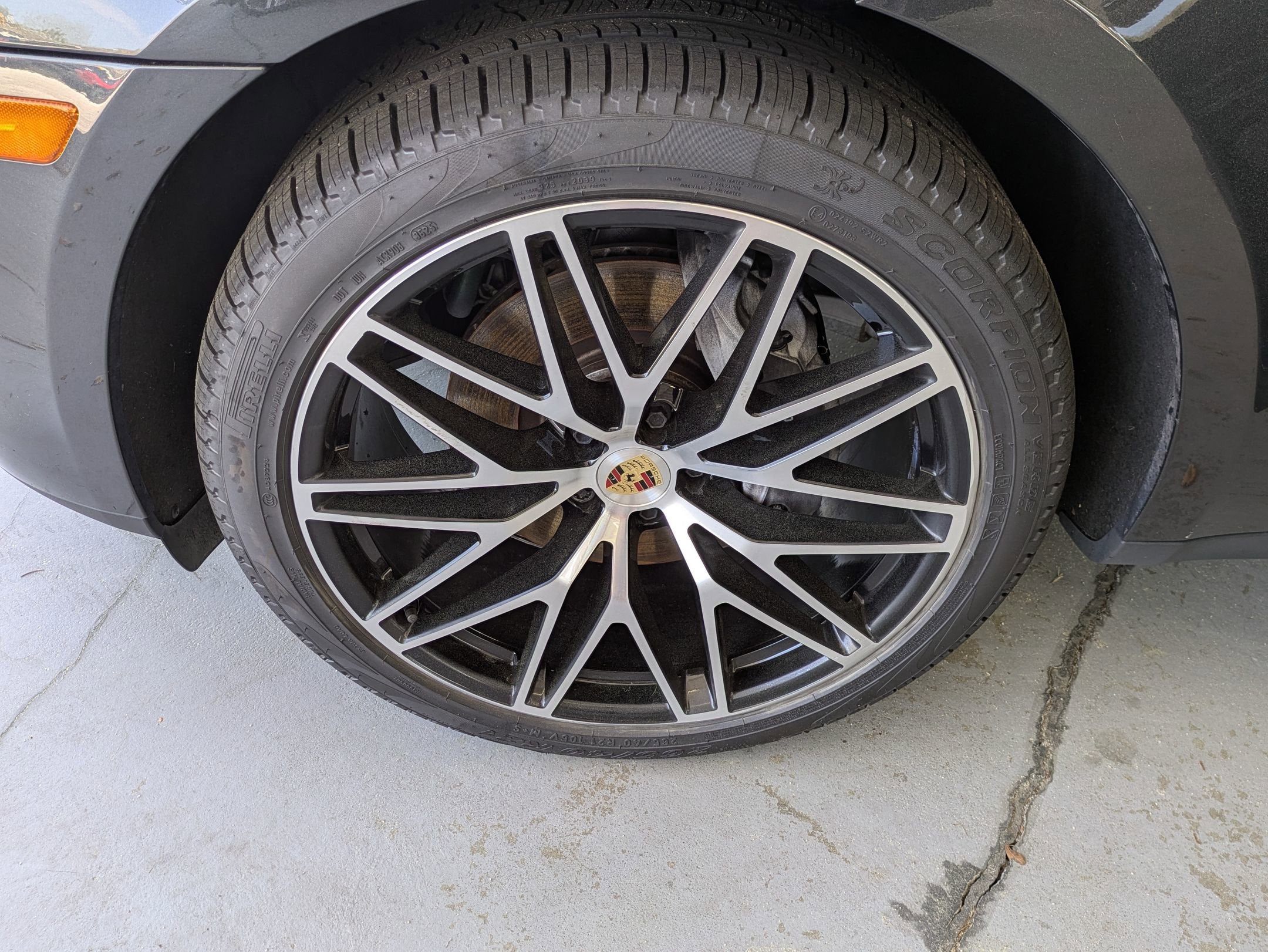 2024 Porsche Macan T