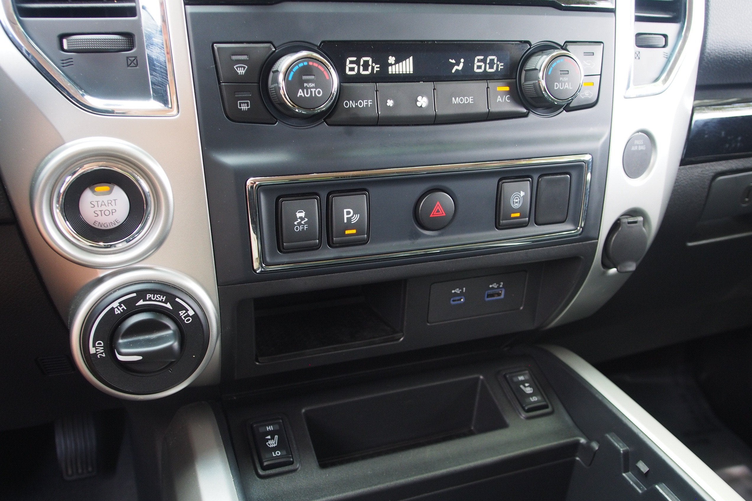 2021 Nissan Titan SV