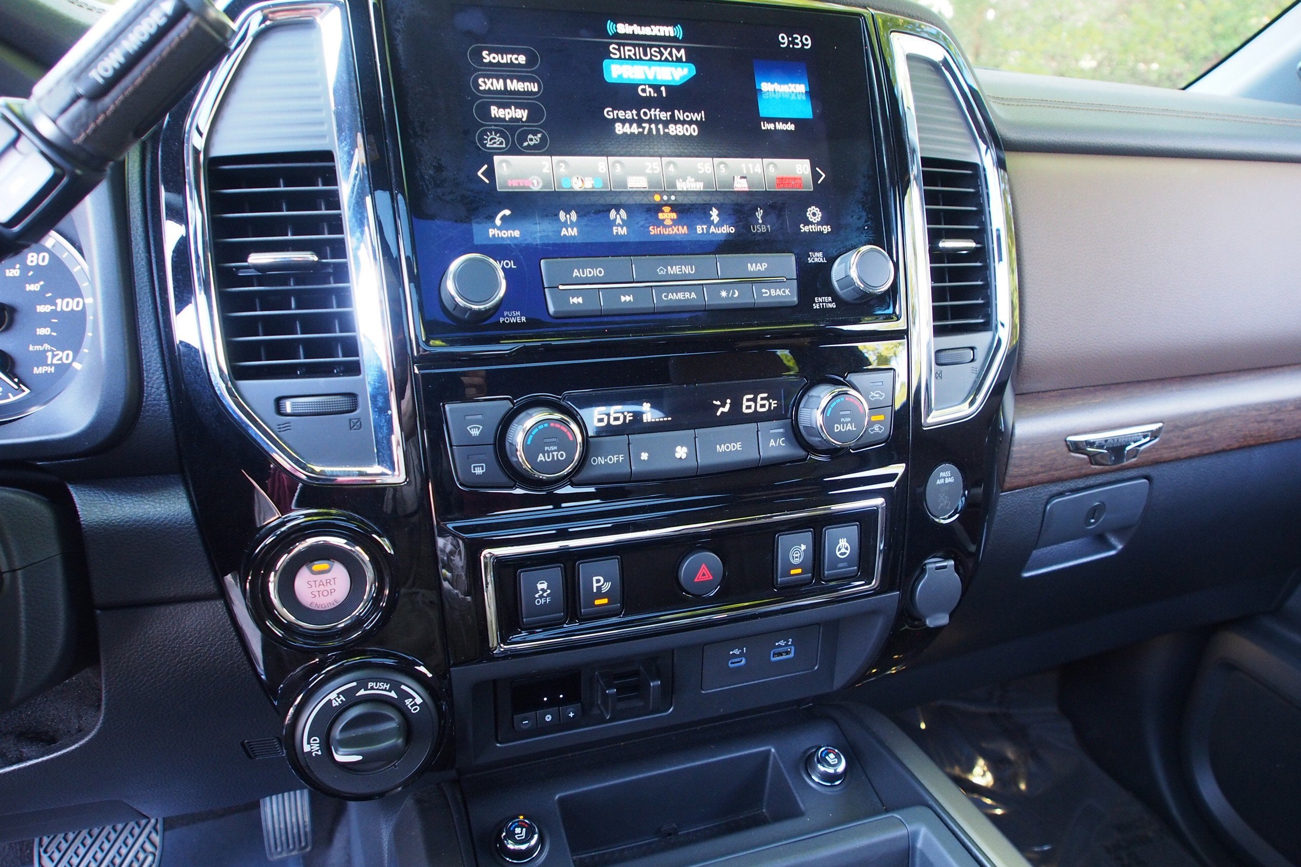2023 Nissan Titan Platinum Reserve