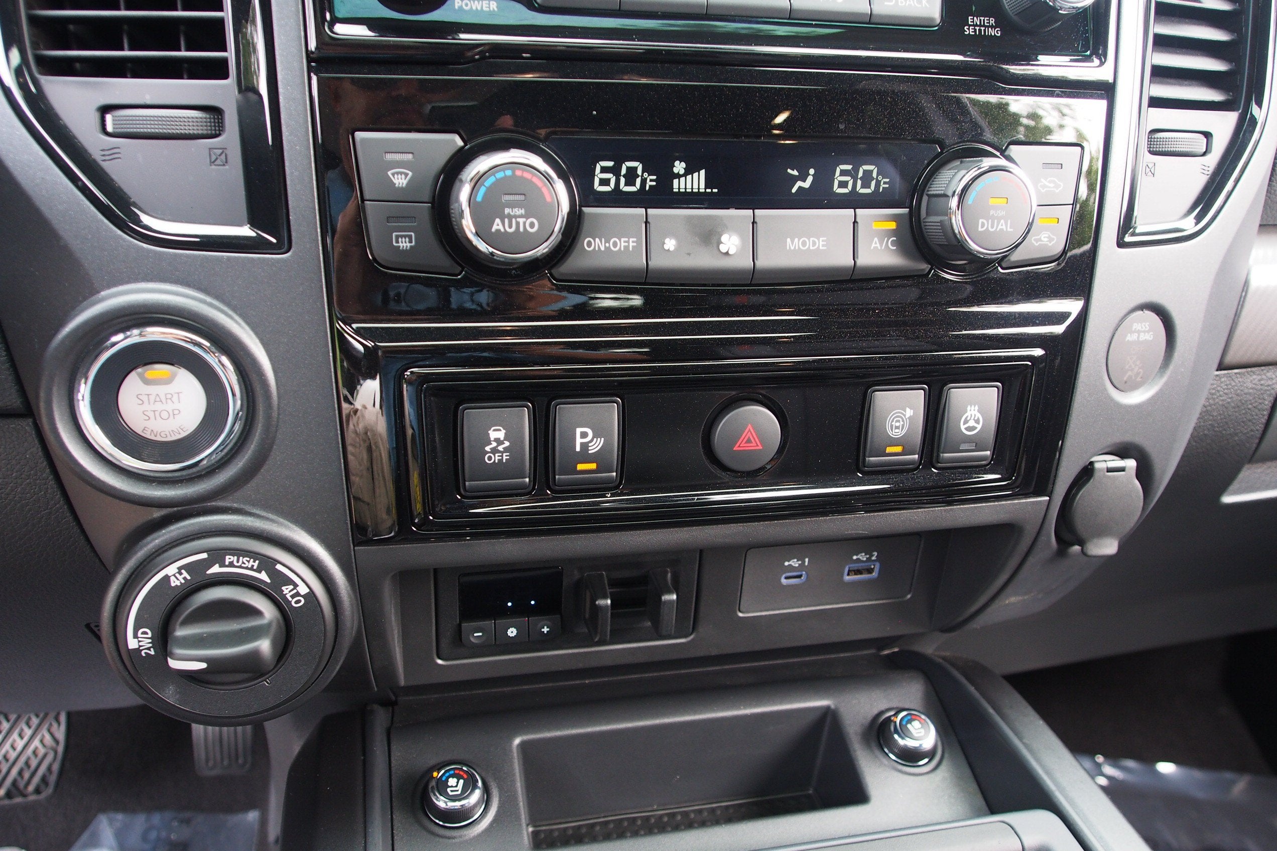 2024 Nissan Titan PRO-4X