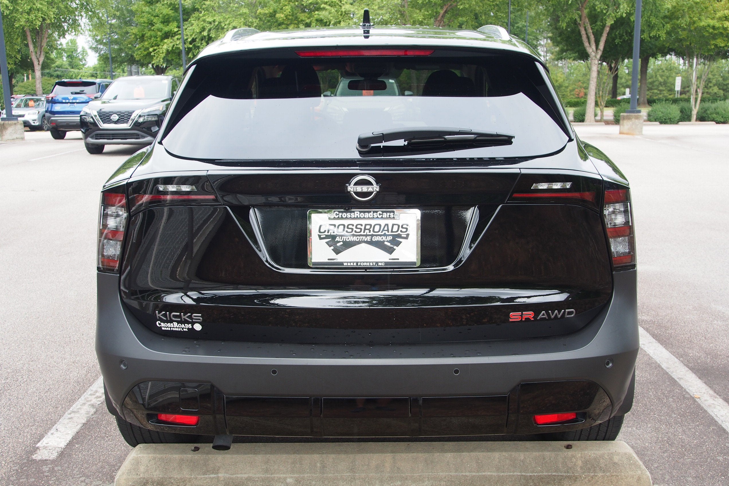 2025 Nissan Kicks SR