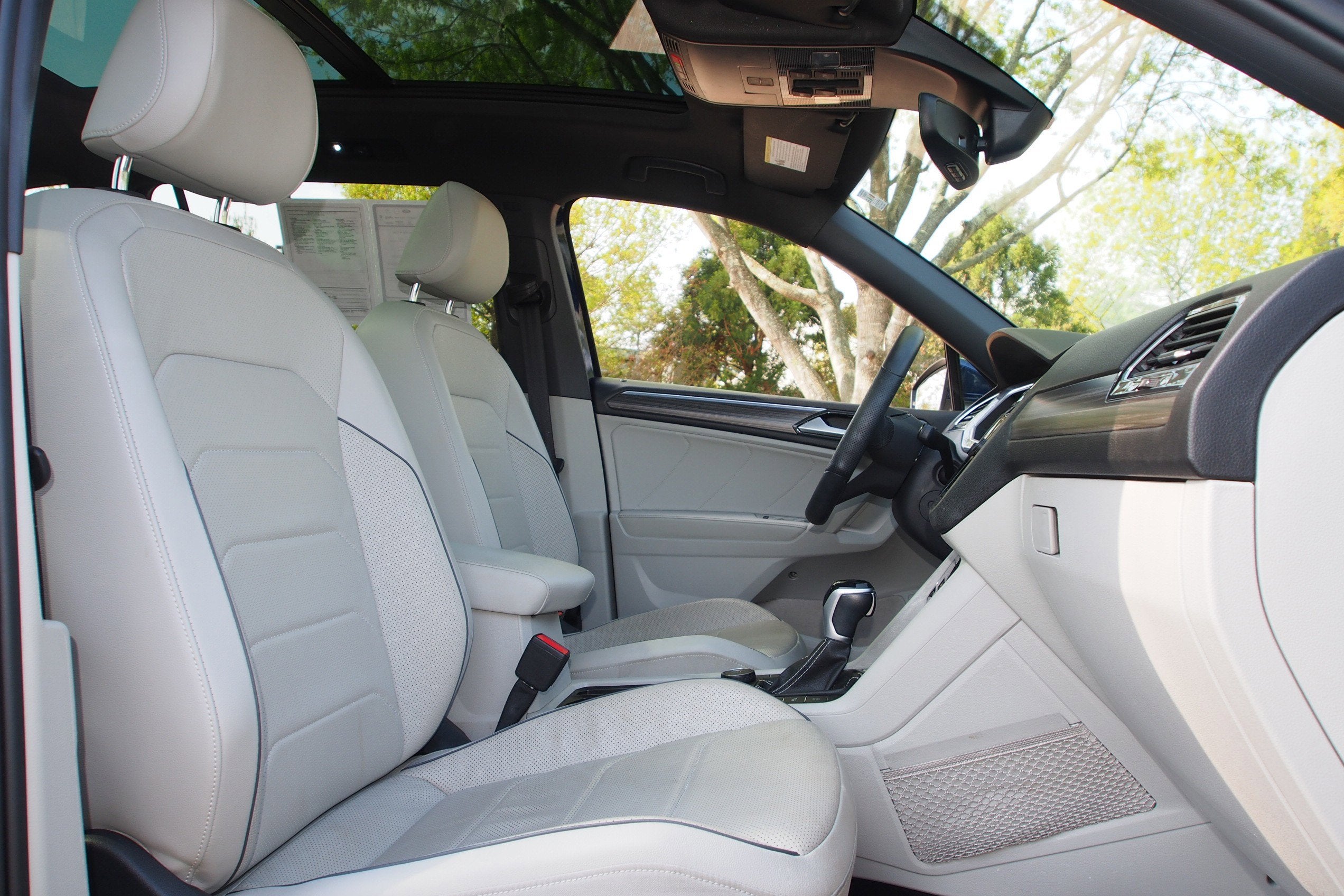 2022 Volkswagen Tiguan SEL R-Line