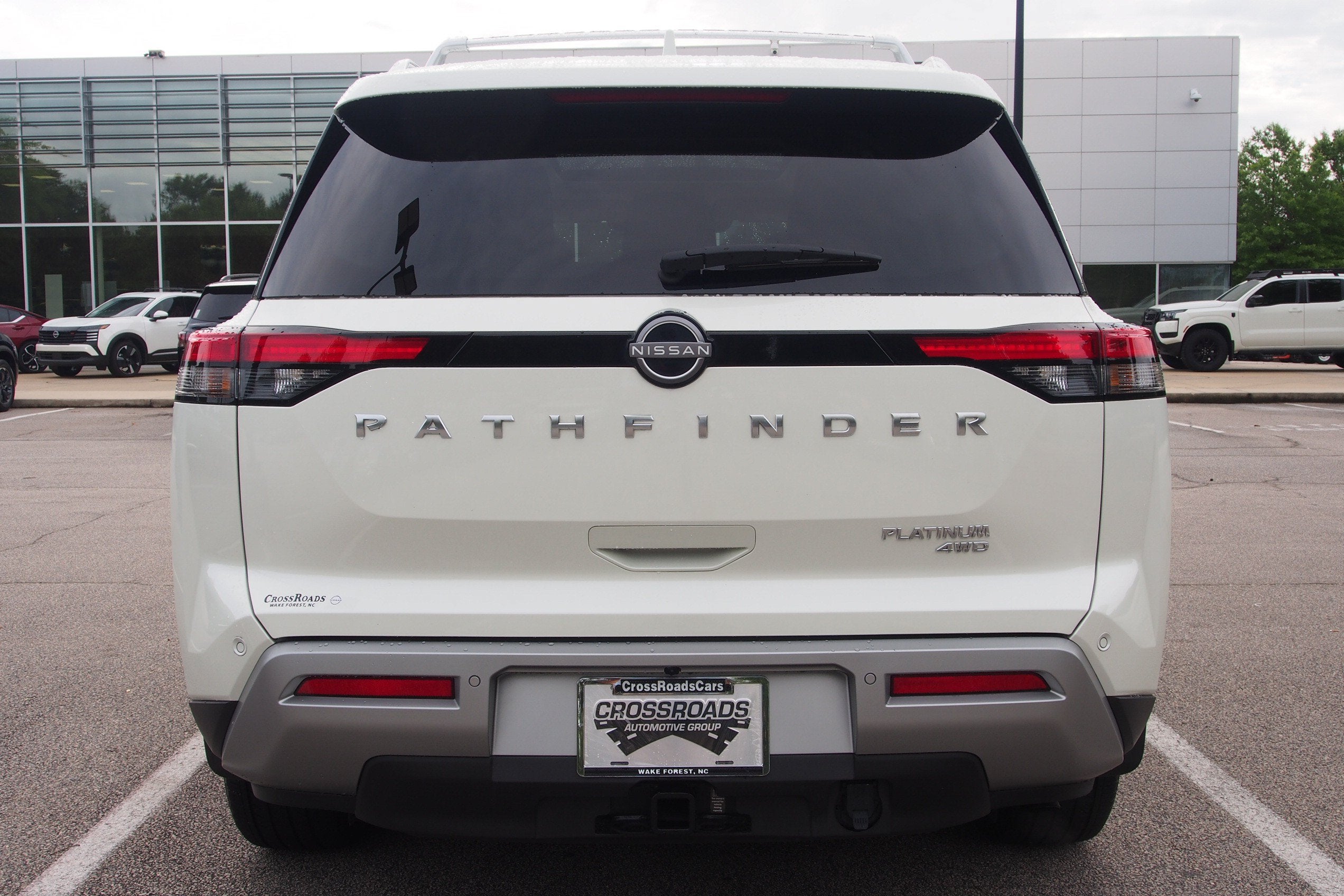 2023 Nissan Pathfinder Platinum