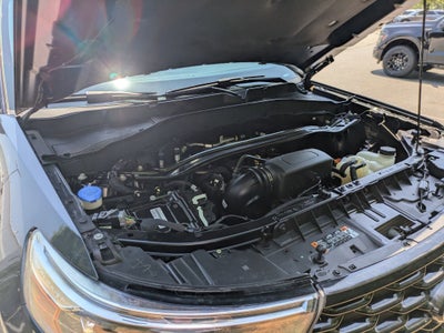 2022 Ford Explorer ST-Line