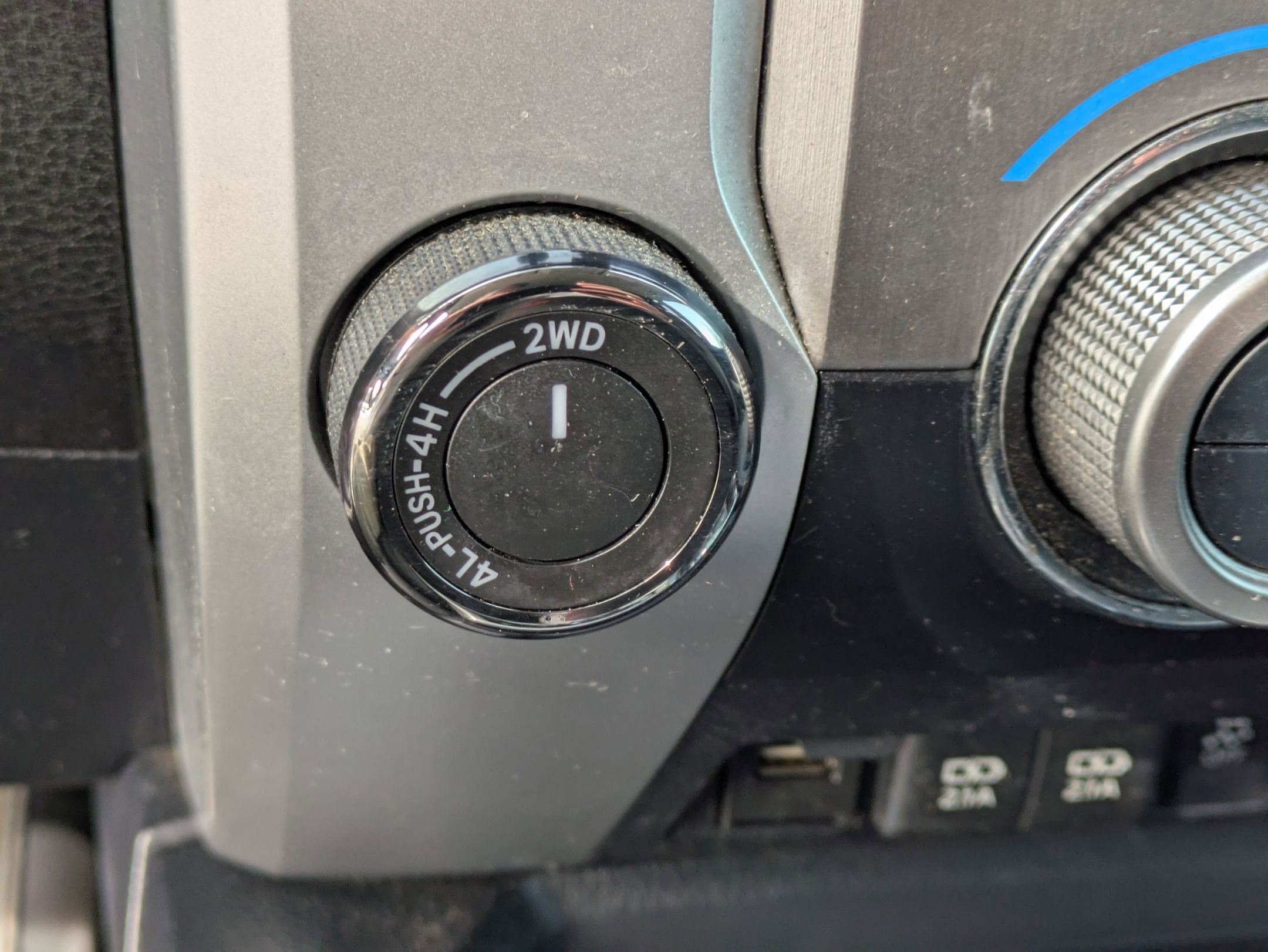 2020 Toyota Tundra 4WD SR5