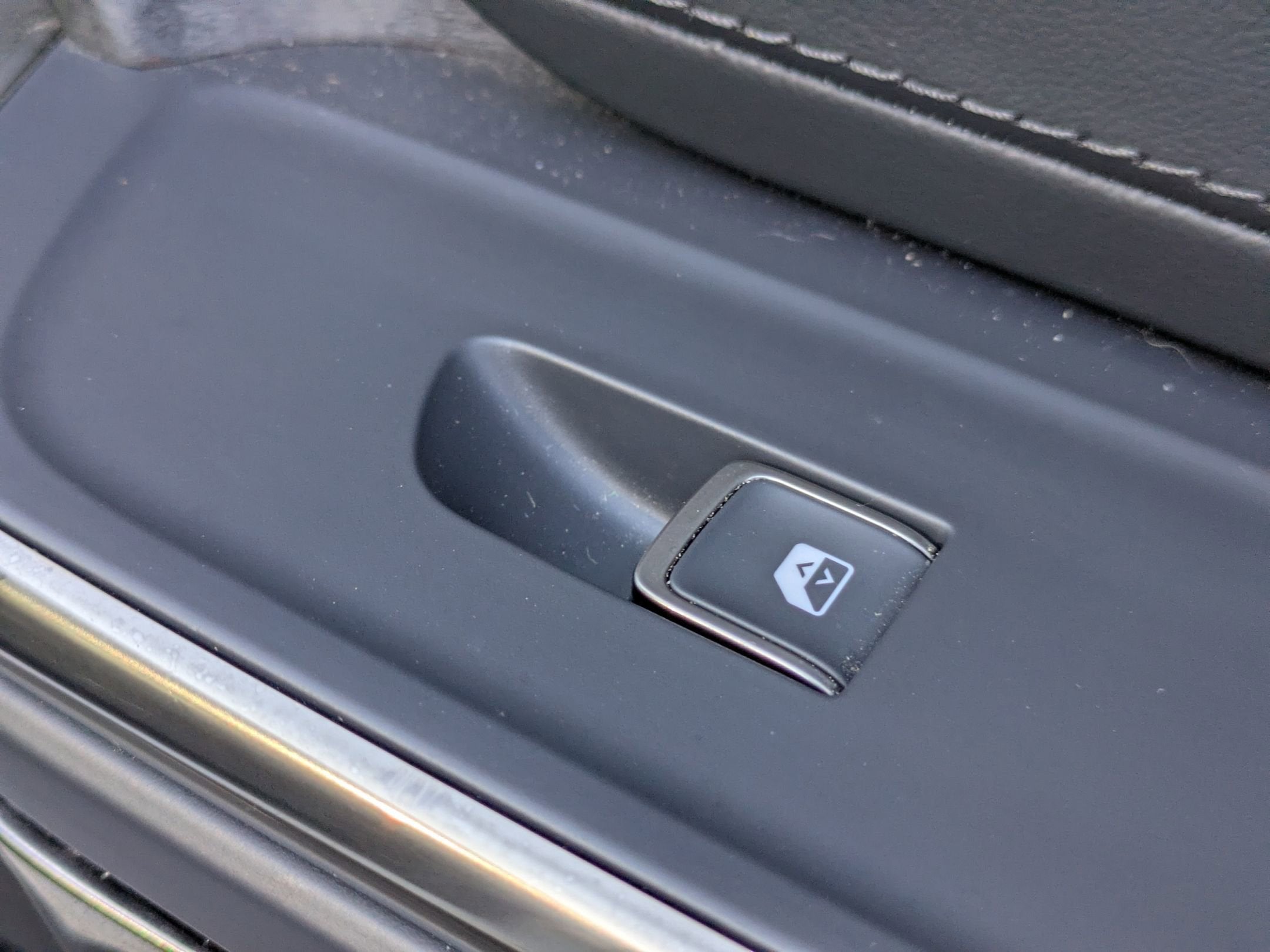 2023 Rivian R1S Launch Edition