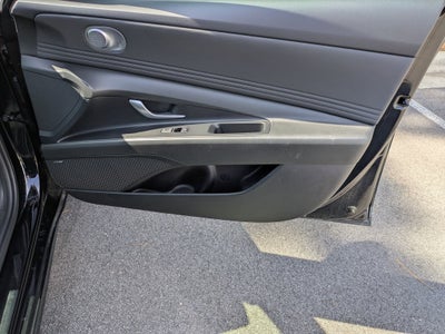 2024 Hyundai Elantra Limited