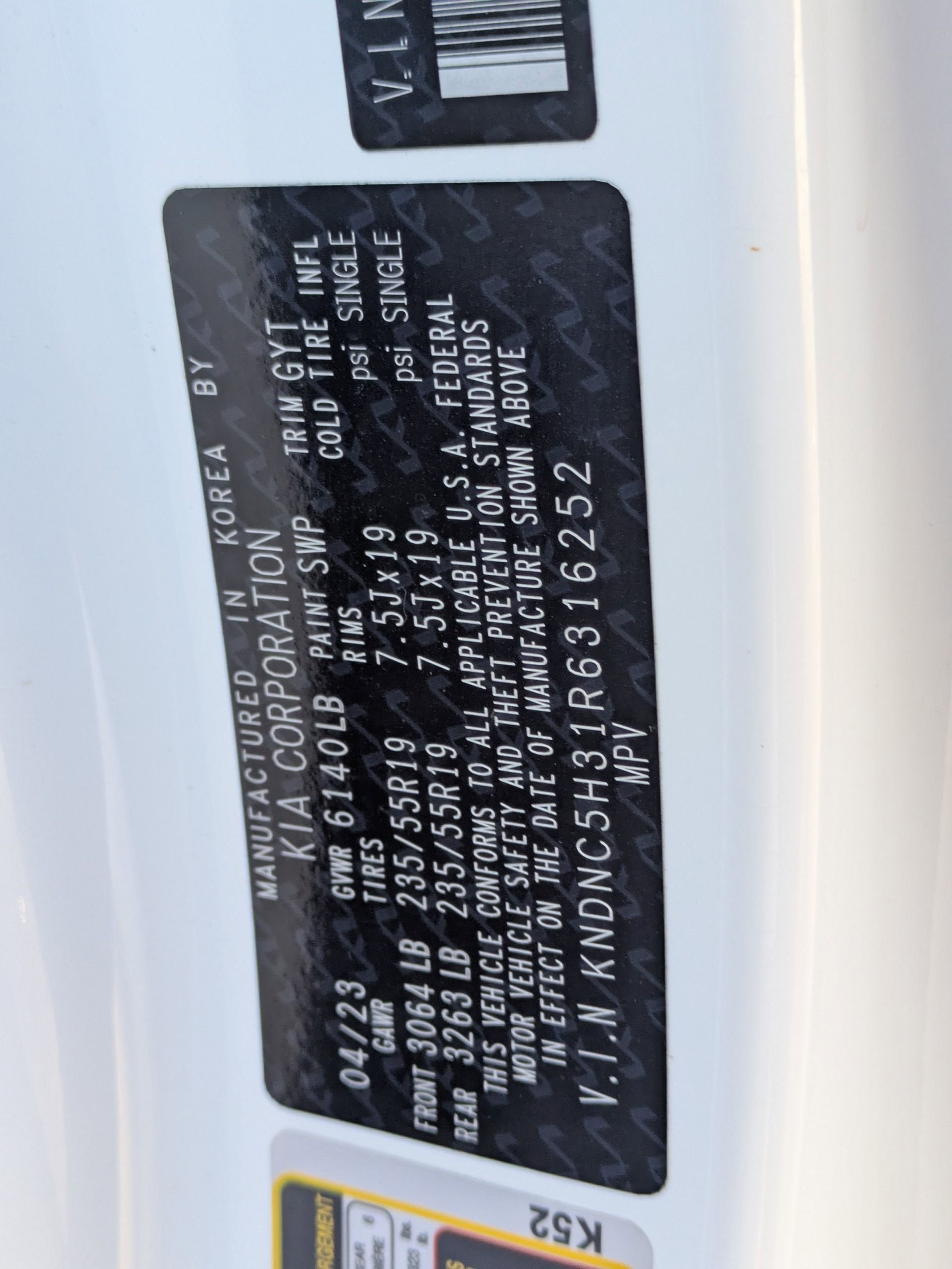 2024 Kia Carnival EX