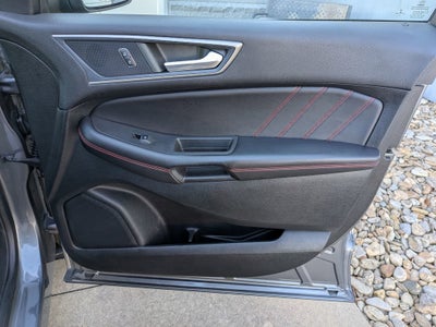 2022 Ford Edge ST Line