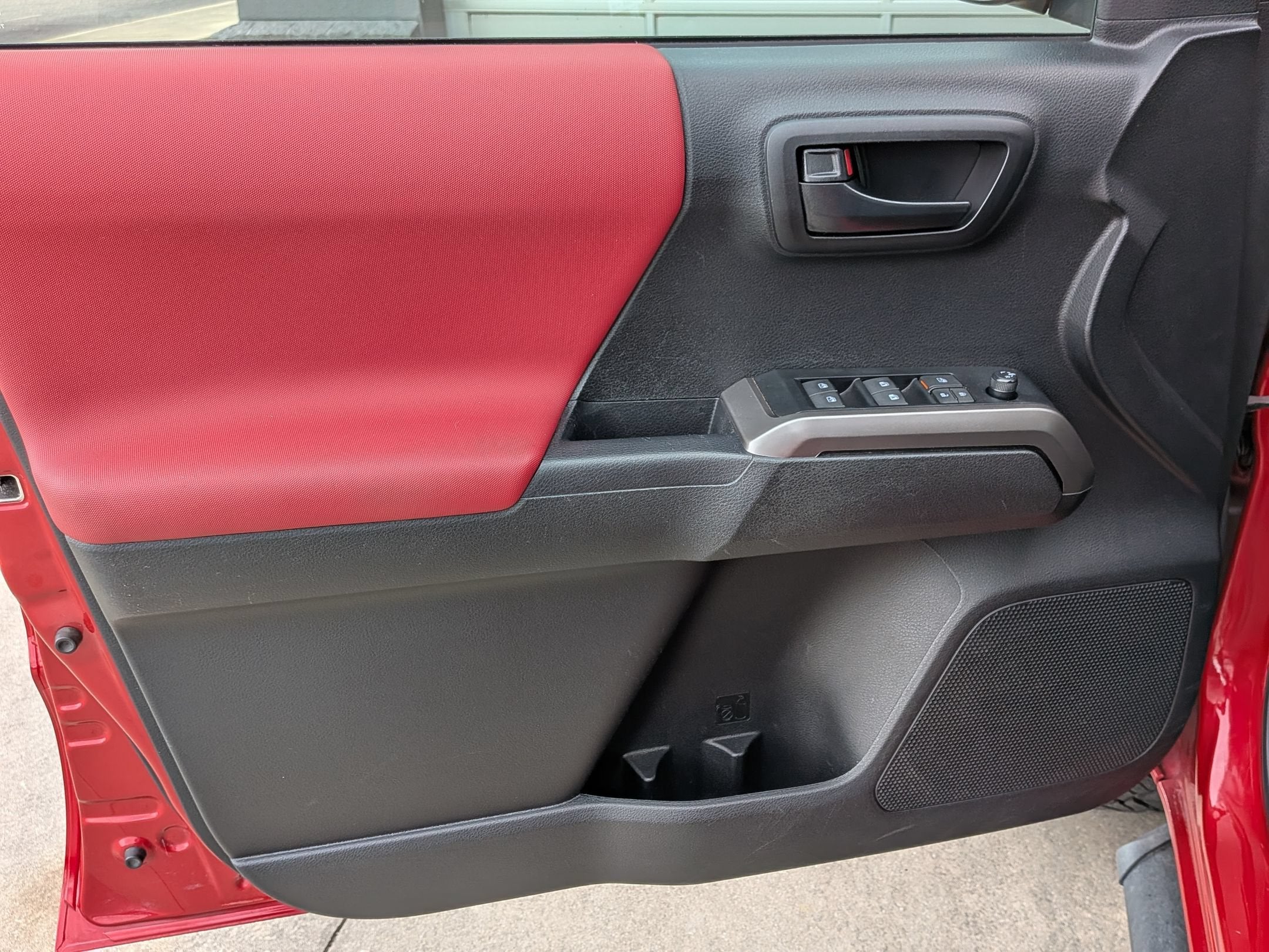 2023 Toyota Tacoma 4WD SR5