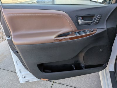 2020 Toyota Sienna Limited Premium