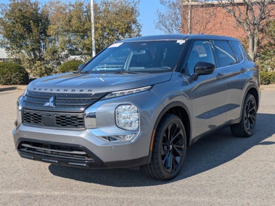 2022 Mitsubishi Outlander SE