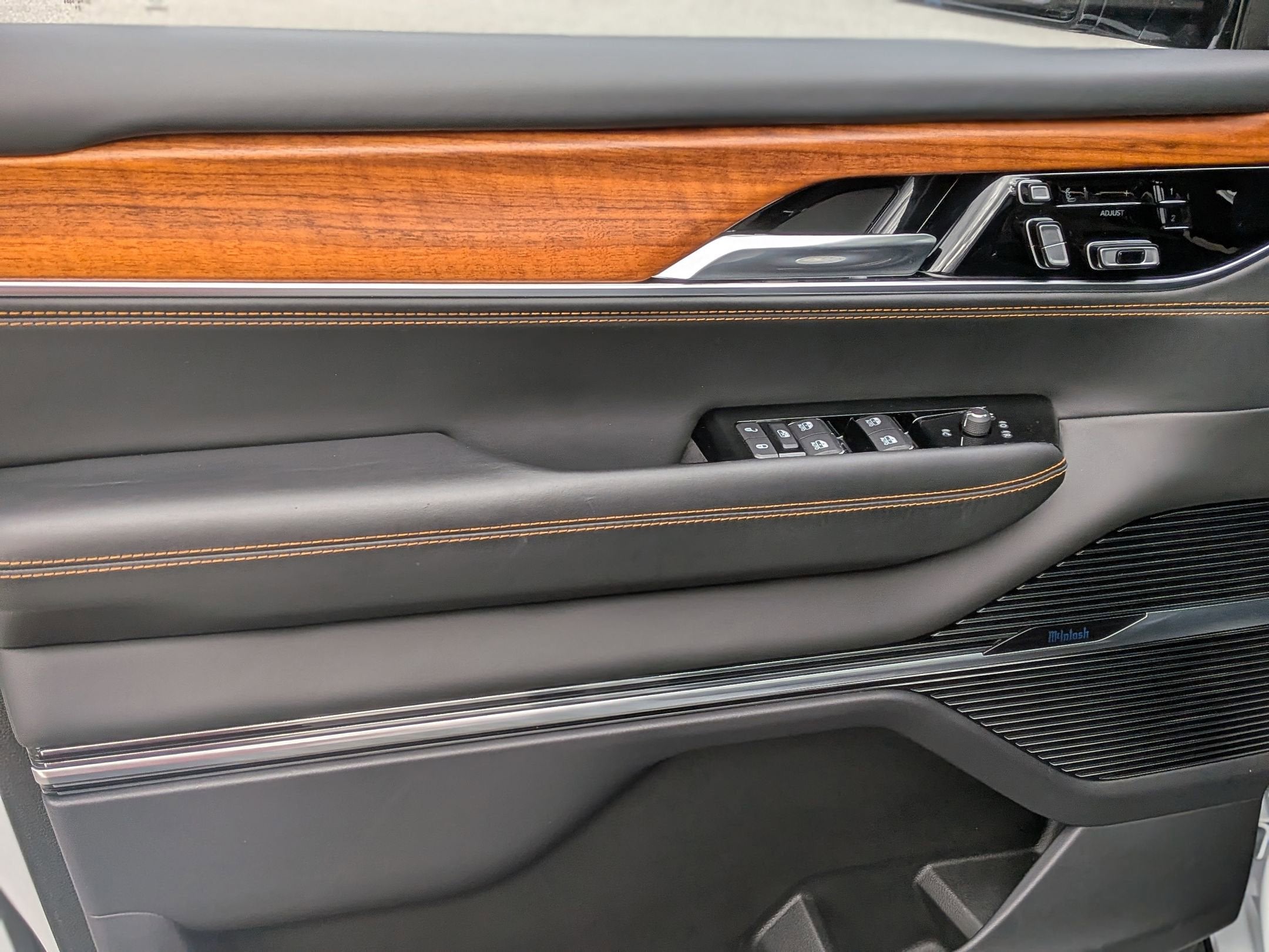 2023 Jeep Grand Wagoneer Series III