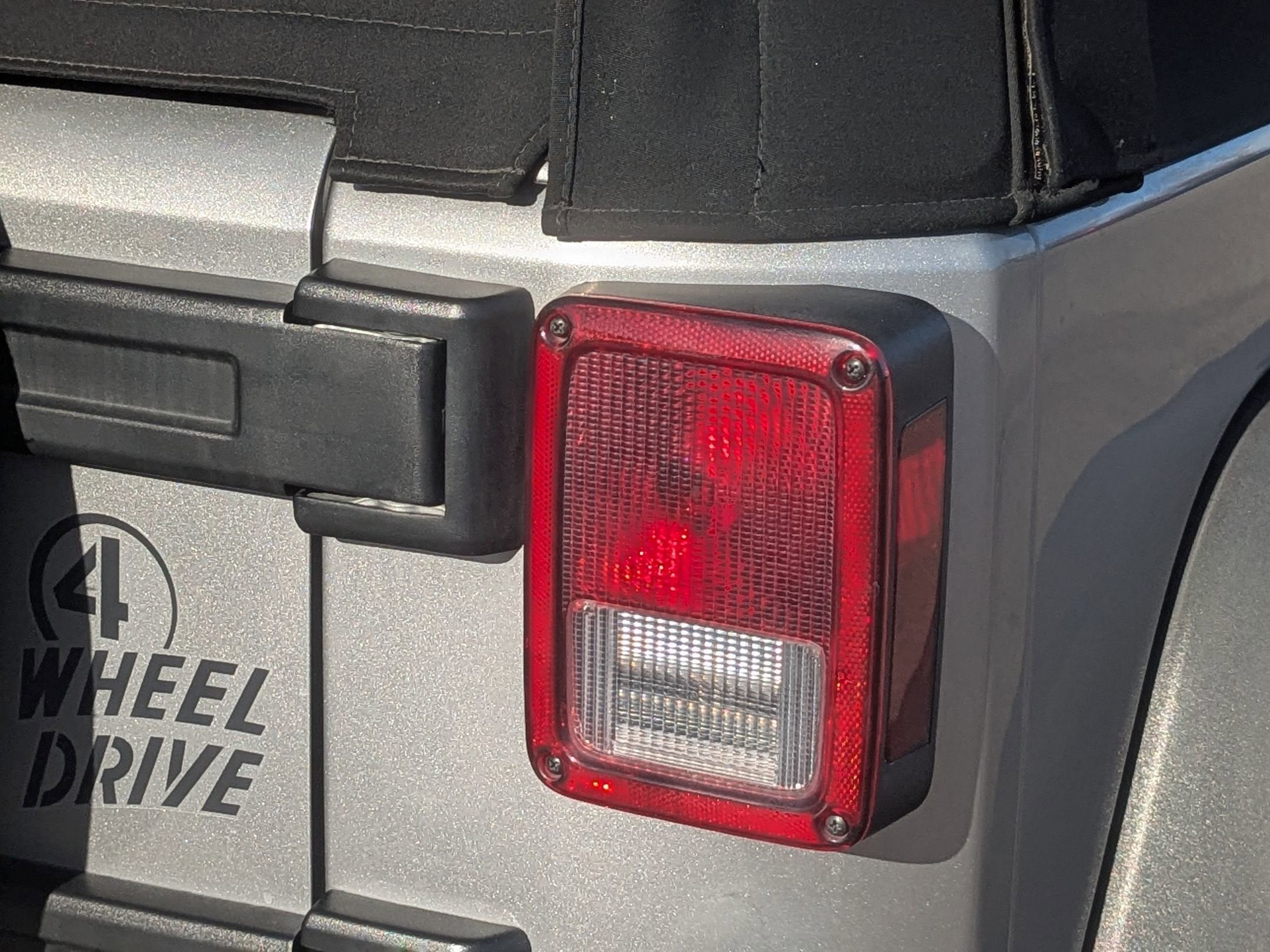 2017 Jeep Wrangler Willys Wheeler