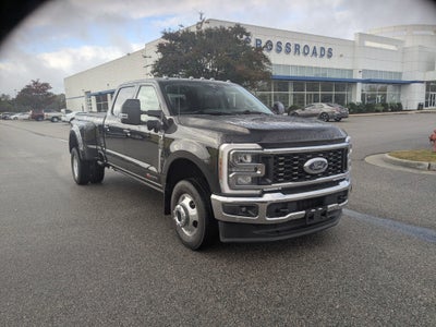 2024 Ford Super Duty F-350 DRW LARIAT