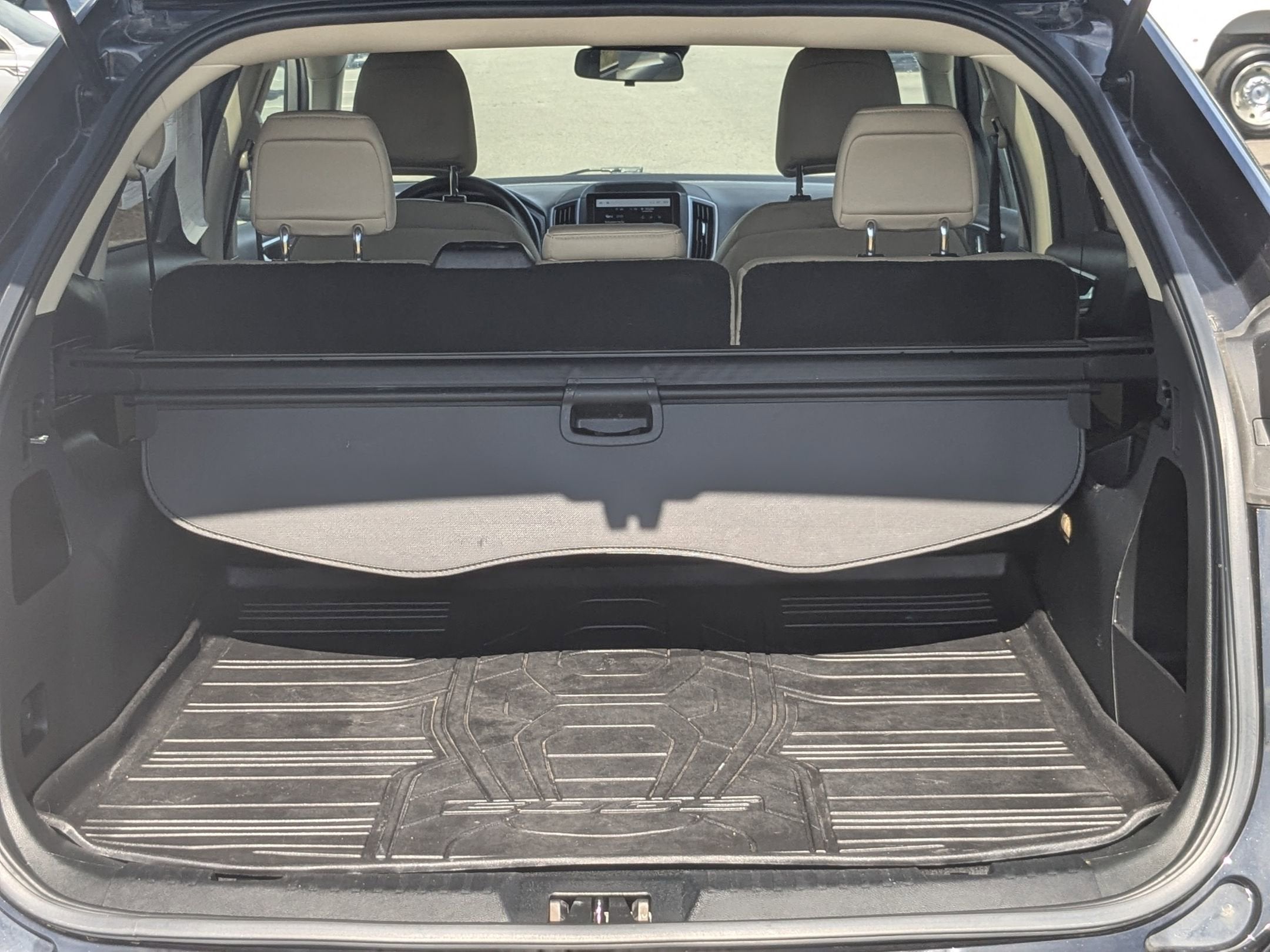 2022 Ford Edge SE