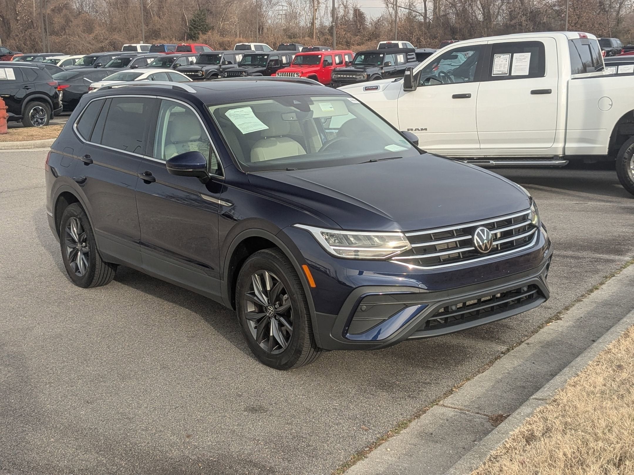 2022 Volkswagen Tiguan SE