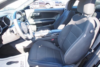 2016 Ford Mustang V6