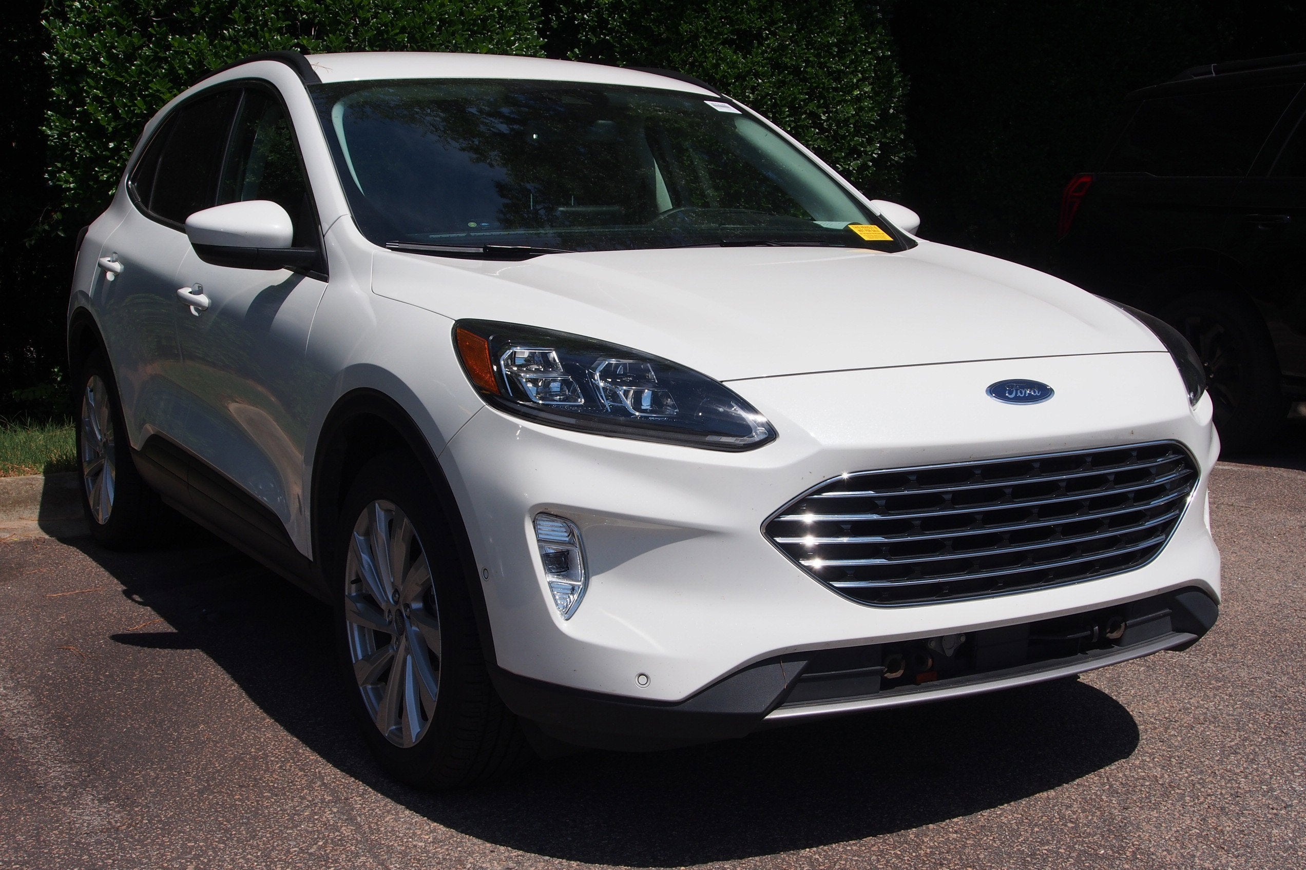 2022 Ford Escape Titanium Hybrid