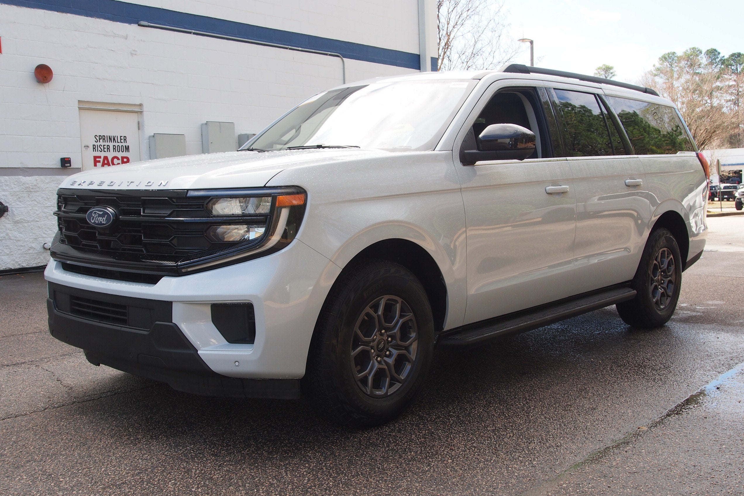 2025 Ford Expedition Max Active