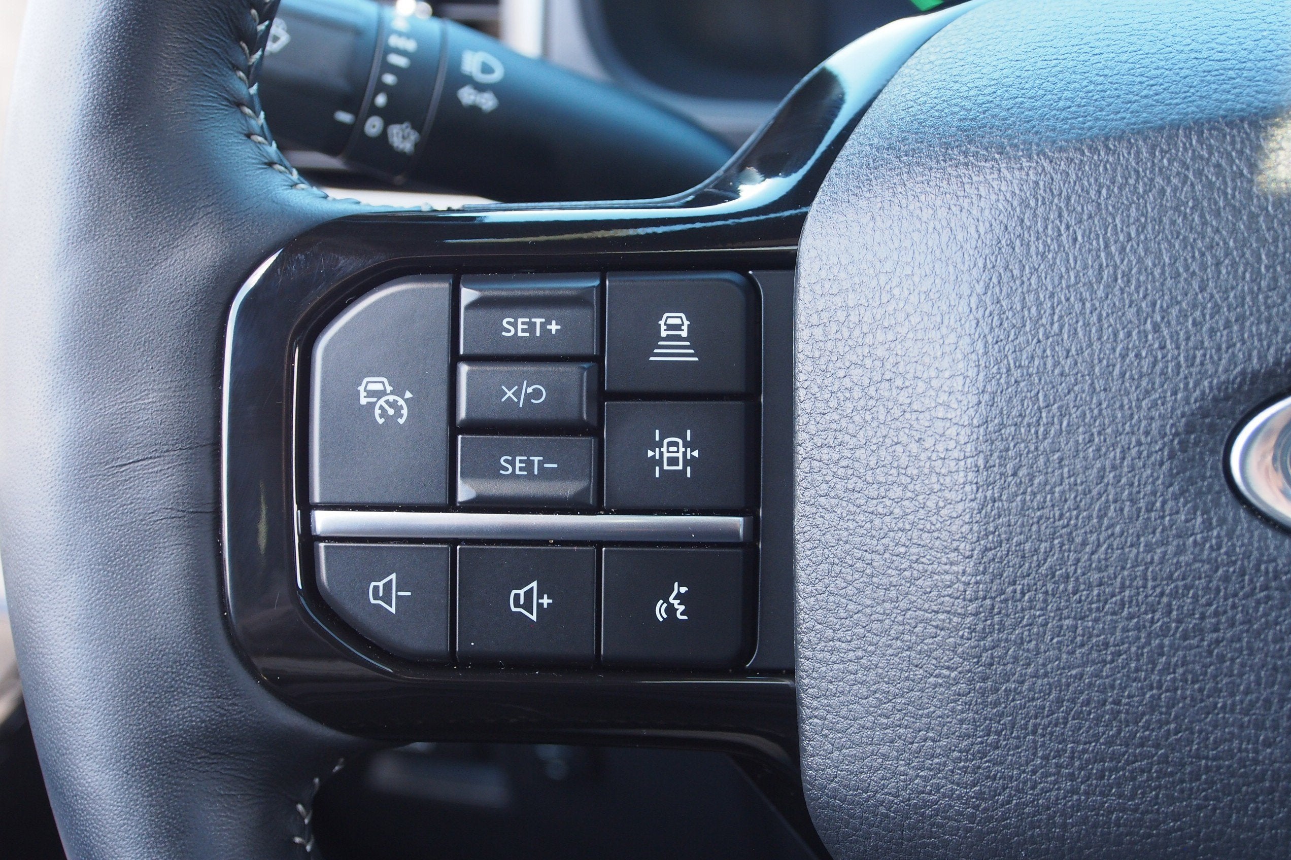 2023 Ford F-150 Lightning Platinum