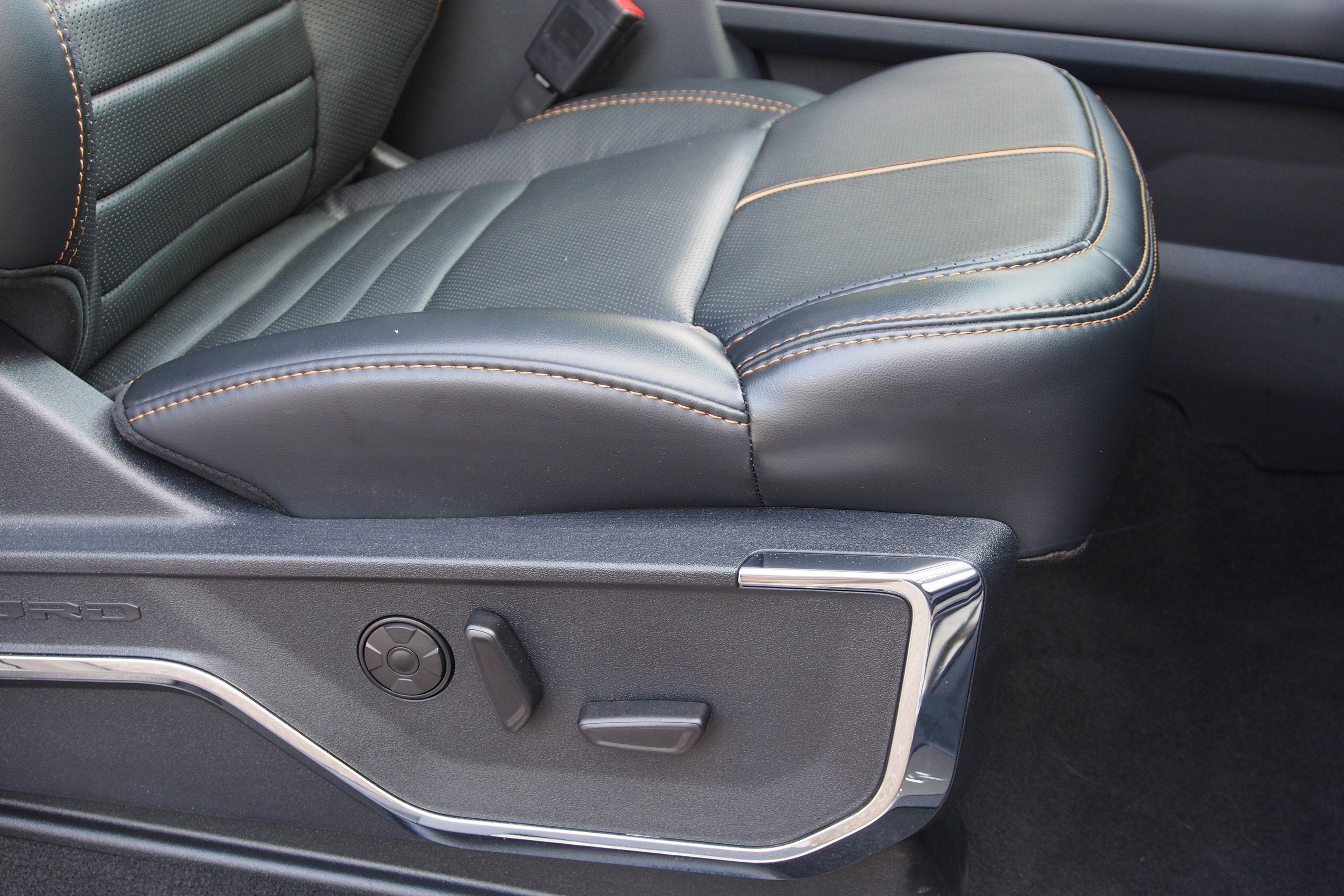 2024 Ford Super Duty F-350 SRW Platinum