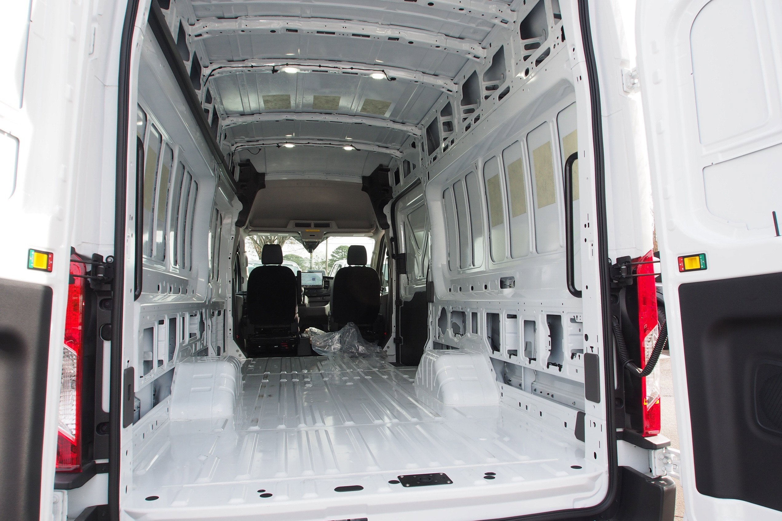 2025 Ford Transit Cargo Van Base