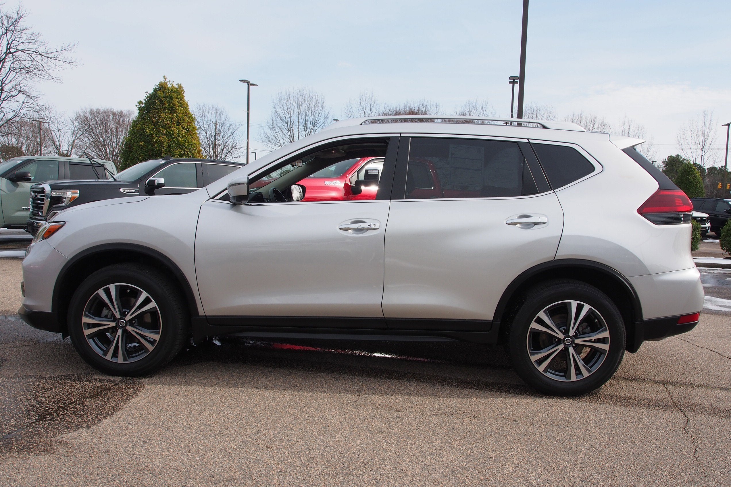 2019 Nissan Rogue SV