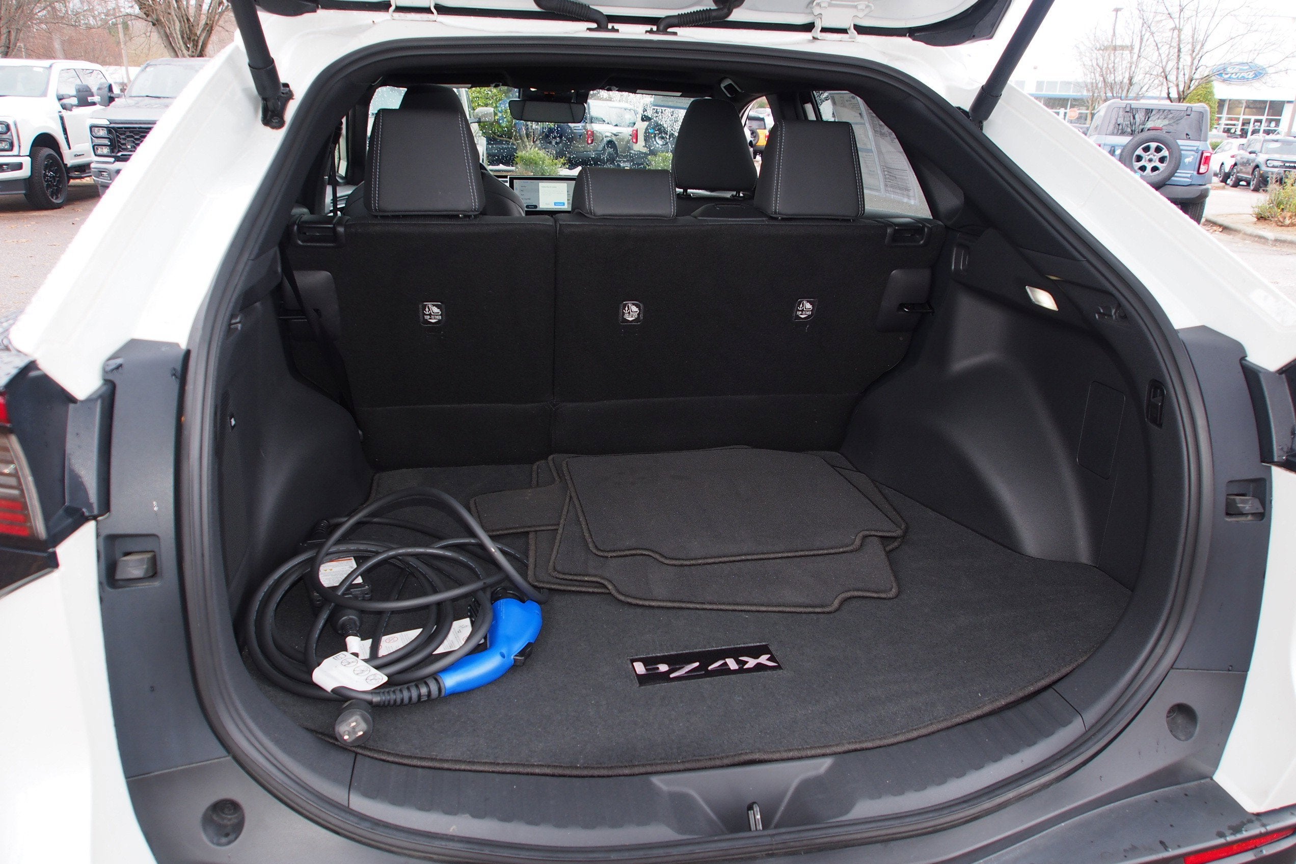 2023 Toyota bZ4X Limited